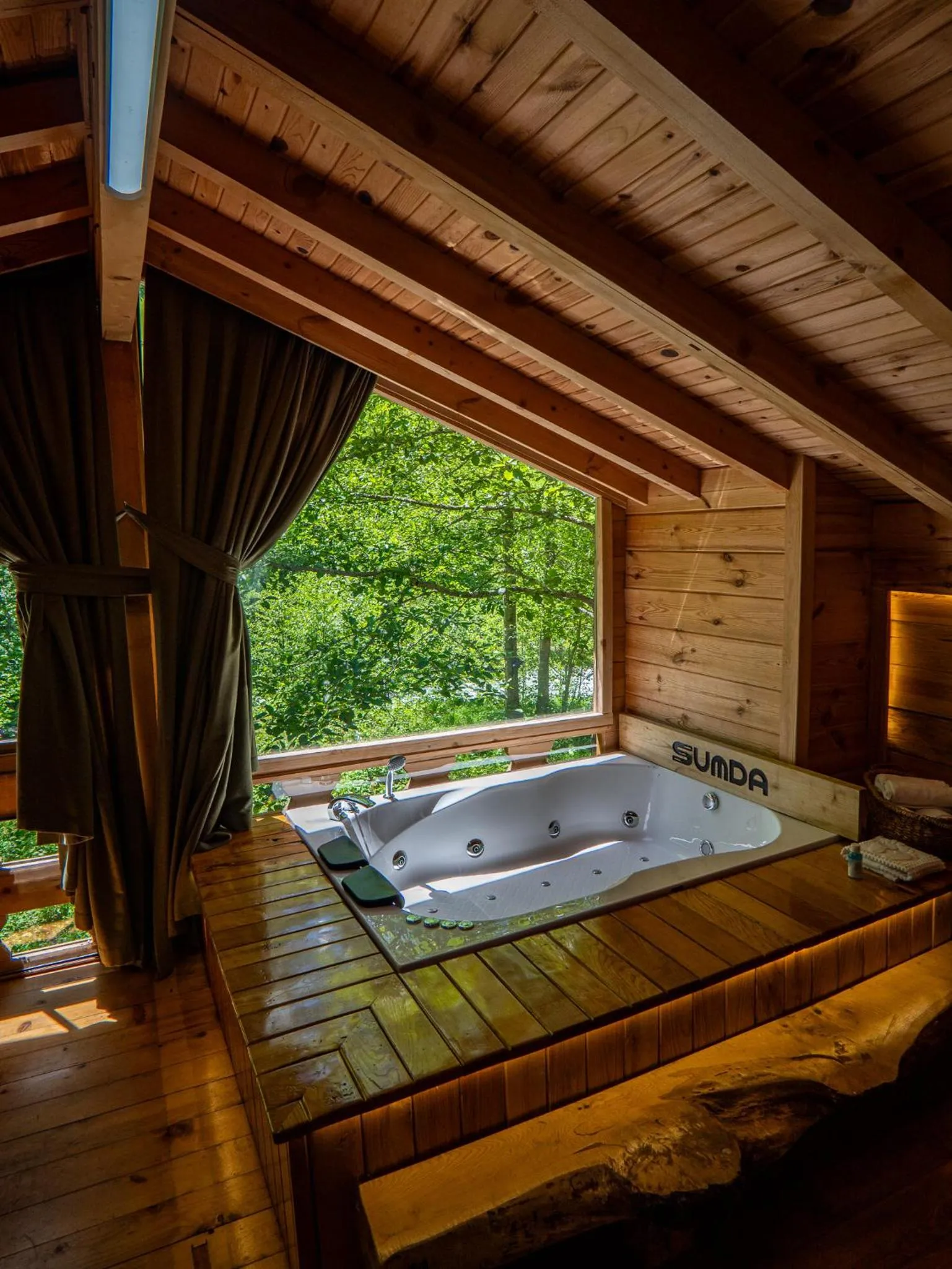 Hot Tub in Sumda Konaklar