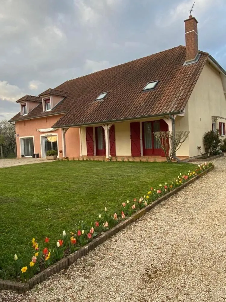 Property building in AU FIL DES LACS