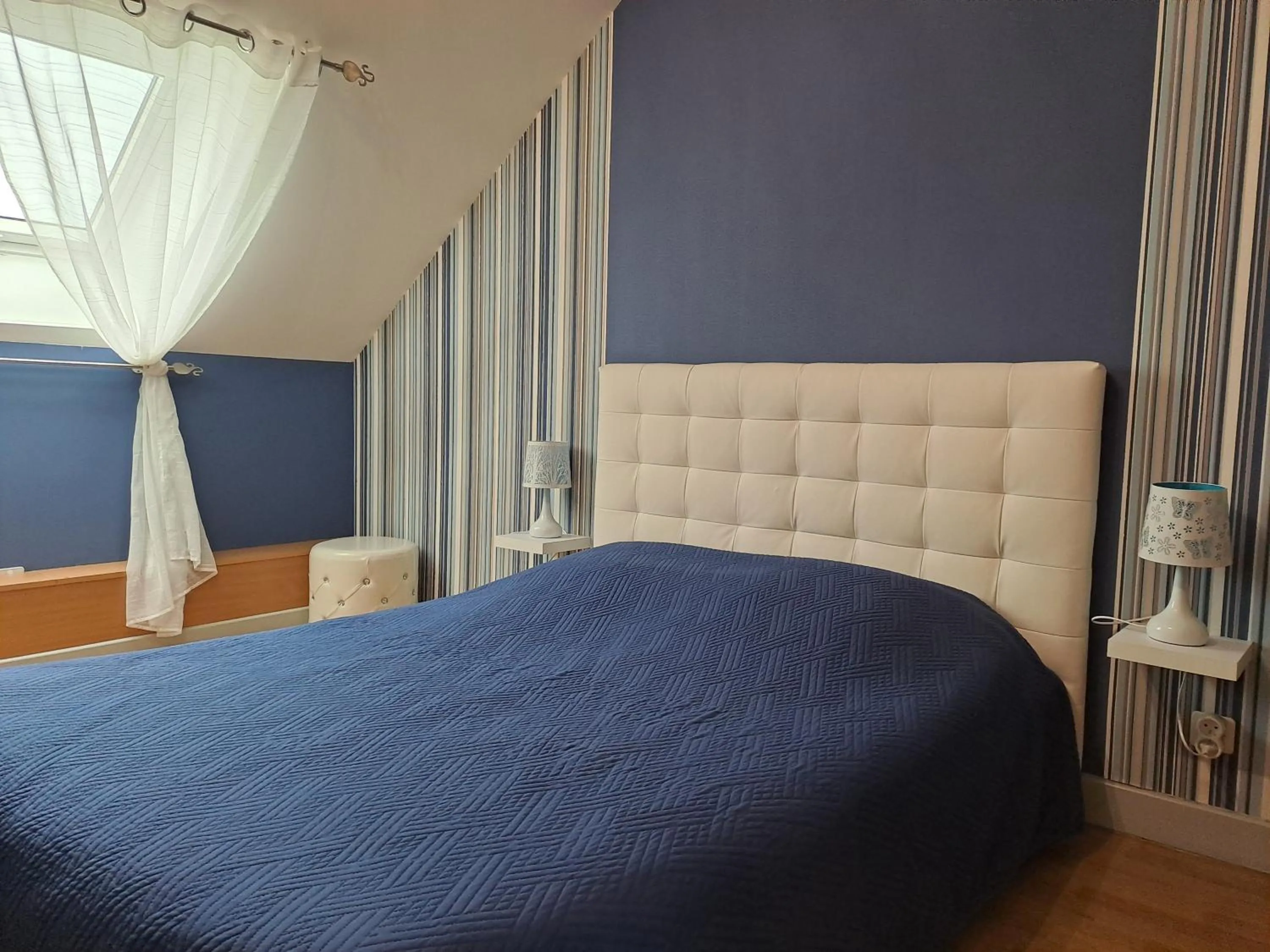 Bedroom, Bed in AU FIL DES LACS