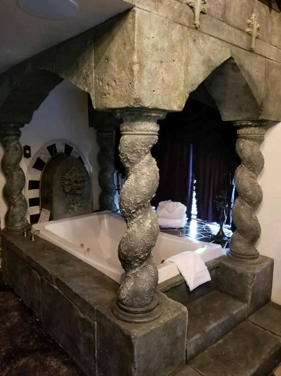 Bath in Castle Wood Theme Cottages- COUPLES ONLY