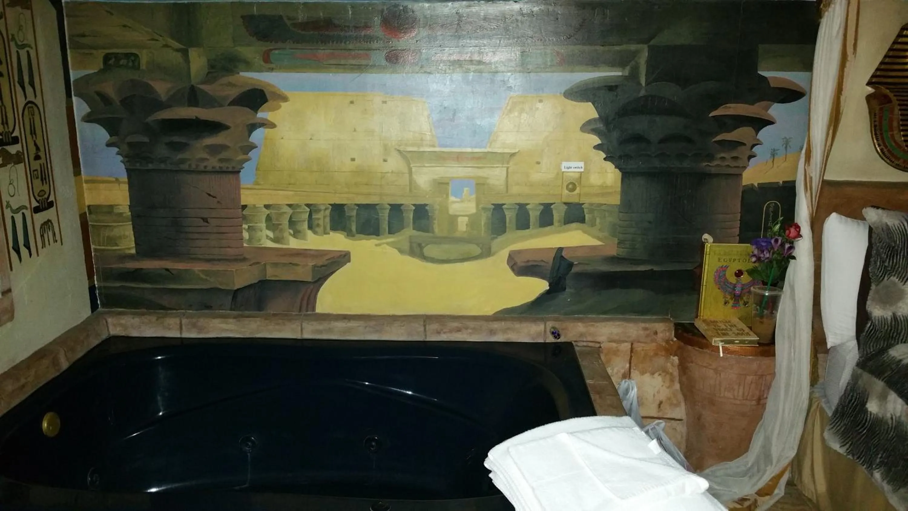 Hot Tub in Castle Wood Theme Cottages- COUPLES ONLY