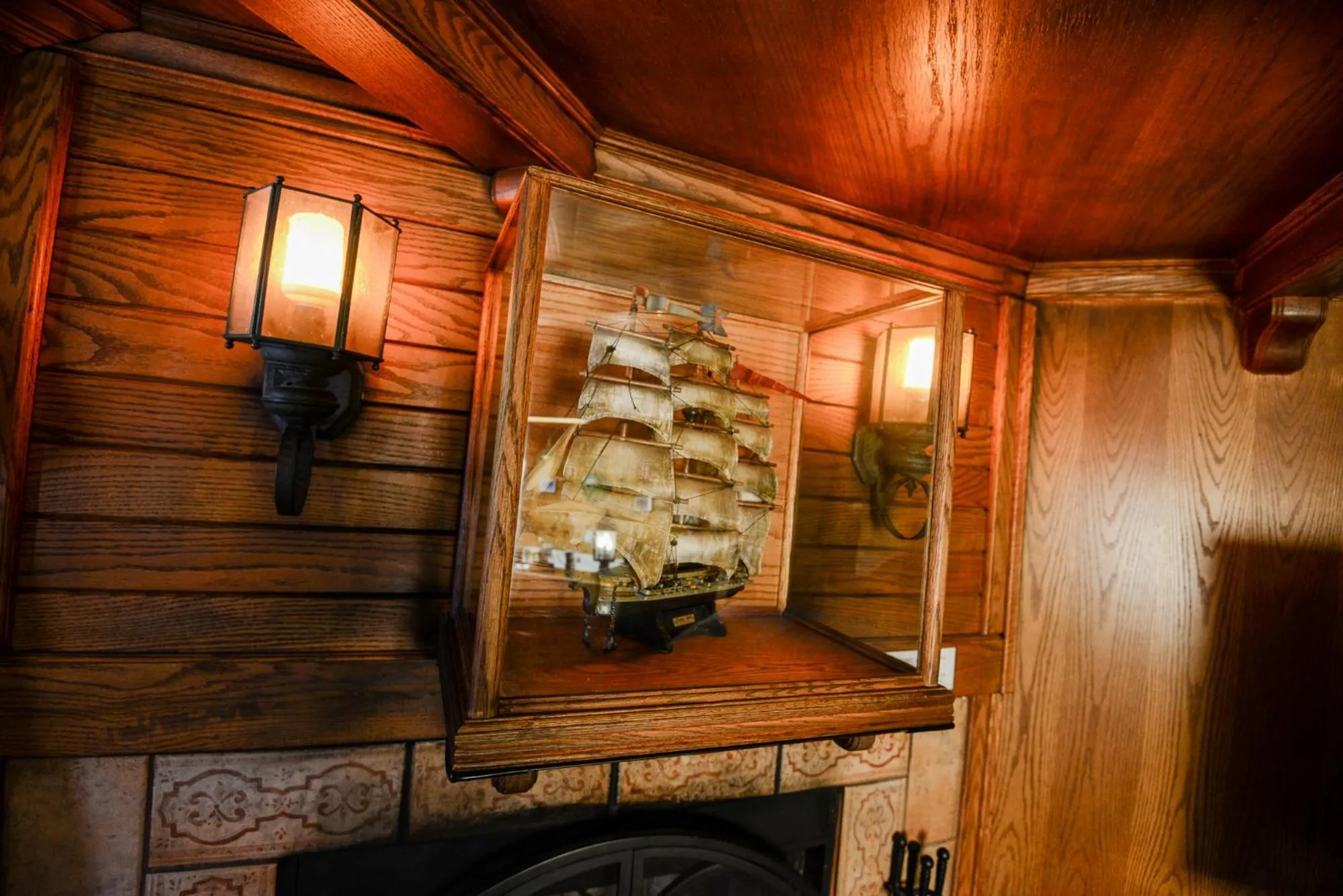 Decorative detail in Castle Wood Theme Cottages- COUPLES ONLY