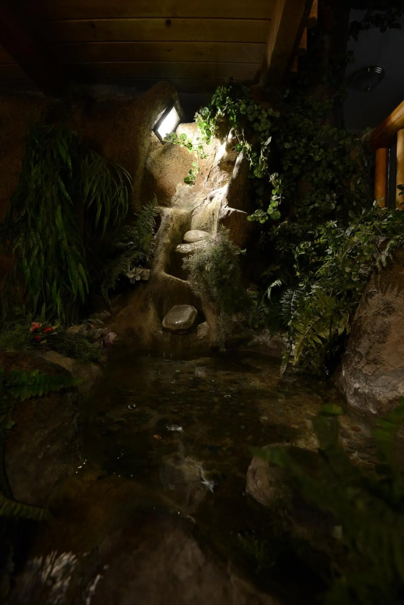 Decorative detail in Castle Wood Theme Cottages- COUPLES ONLY