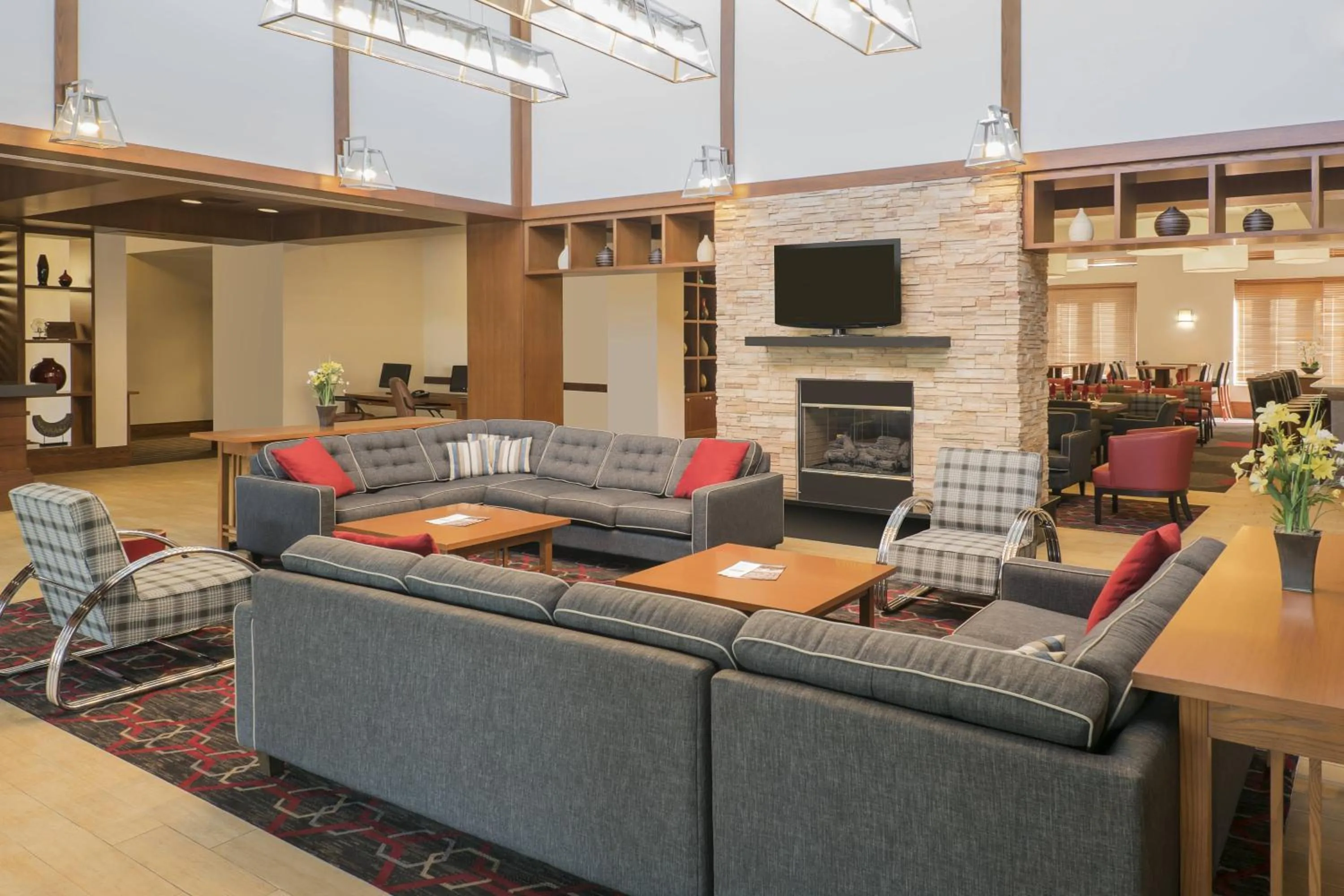 Lobby or reception in Four Points by Sheraton Cambridge Kitchener, Ontario