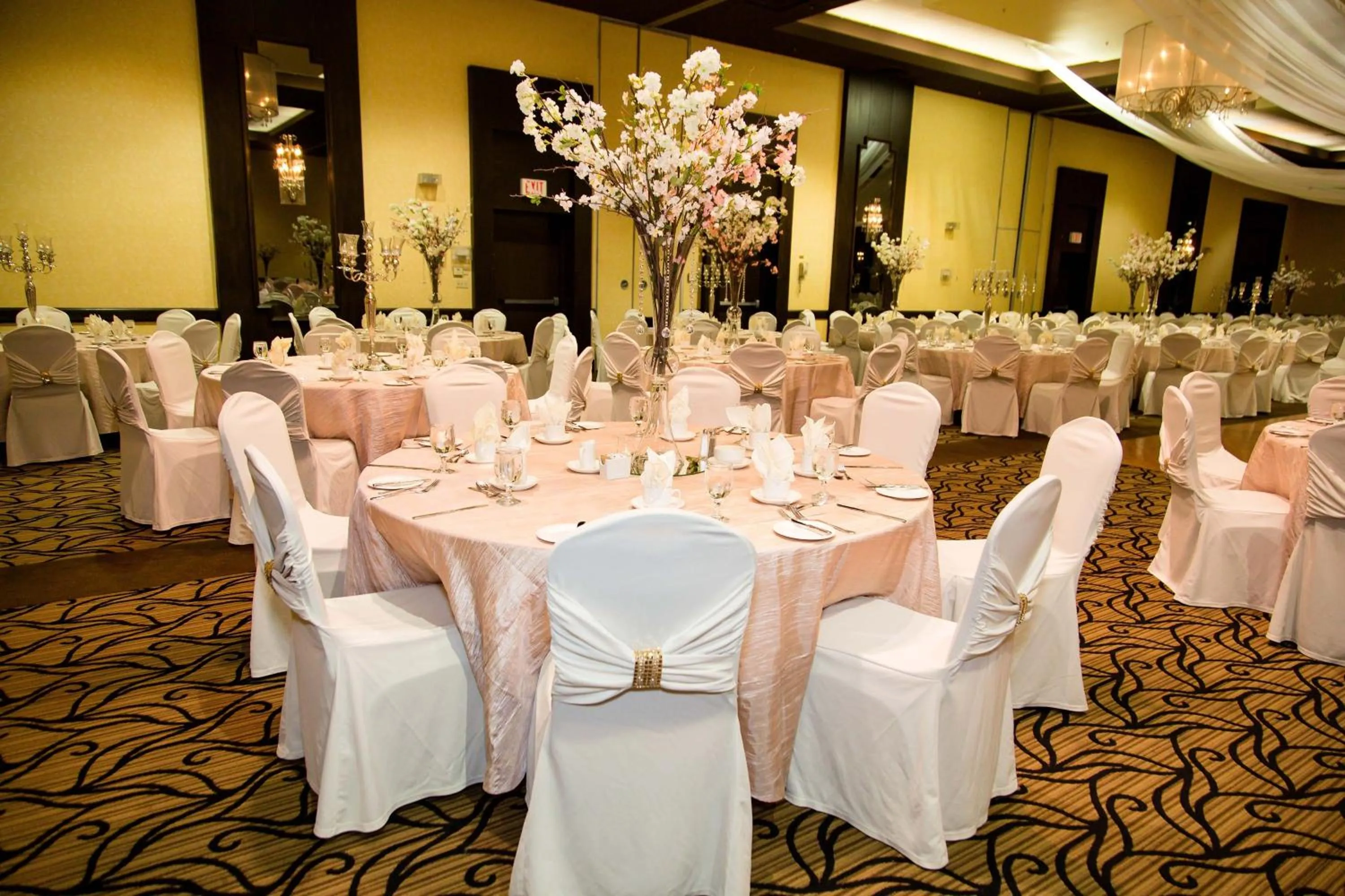 Meeting/conference room in Four Points by Sheraton London