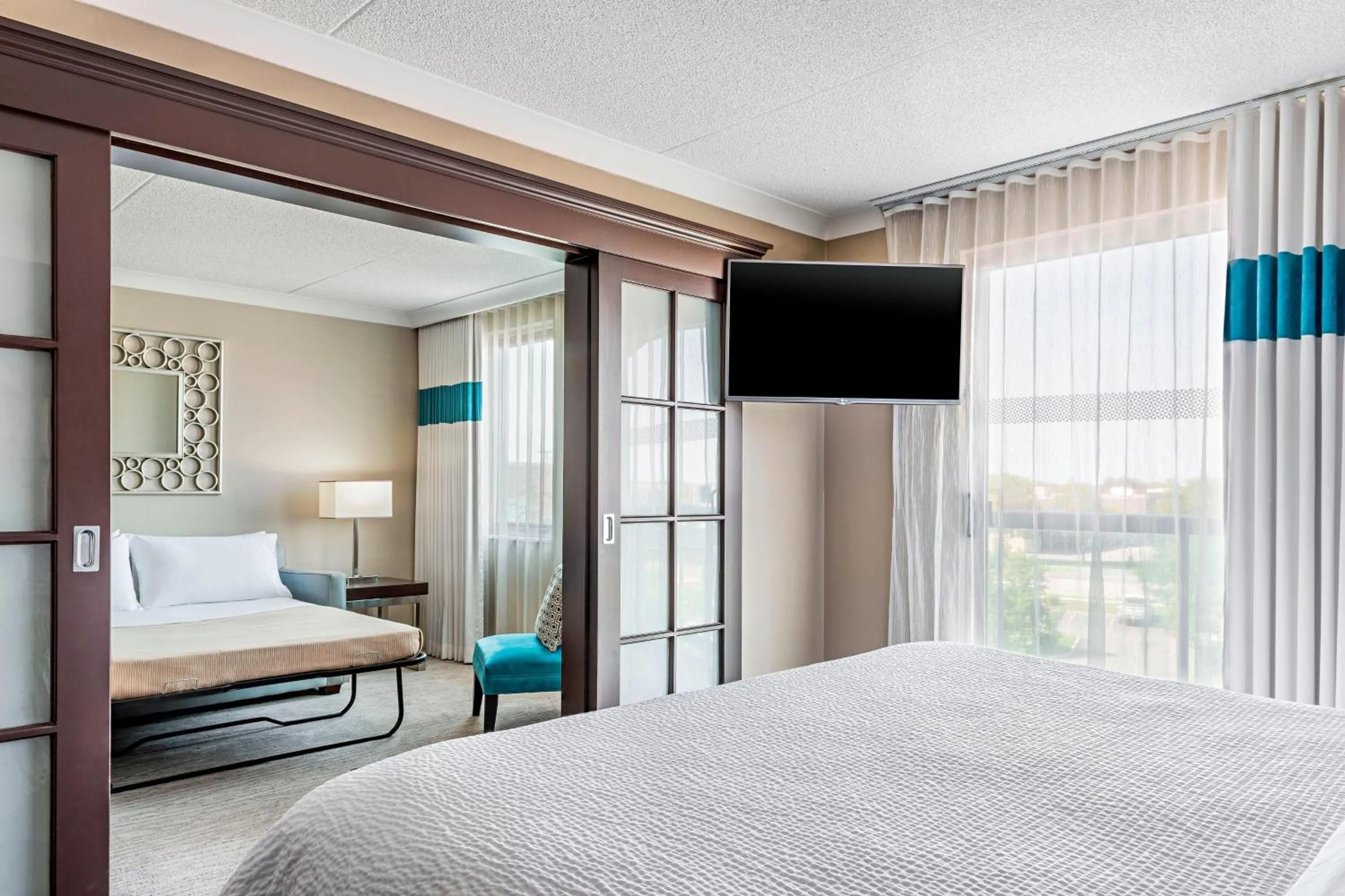 Bedroom, Bed in Four Points by Sheraton London