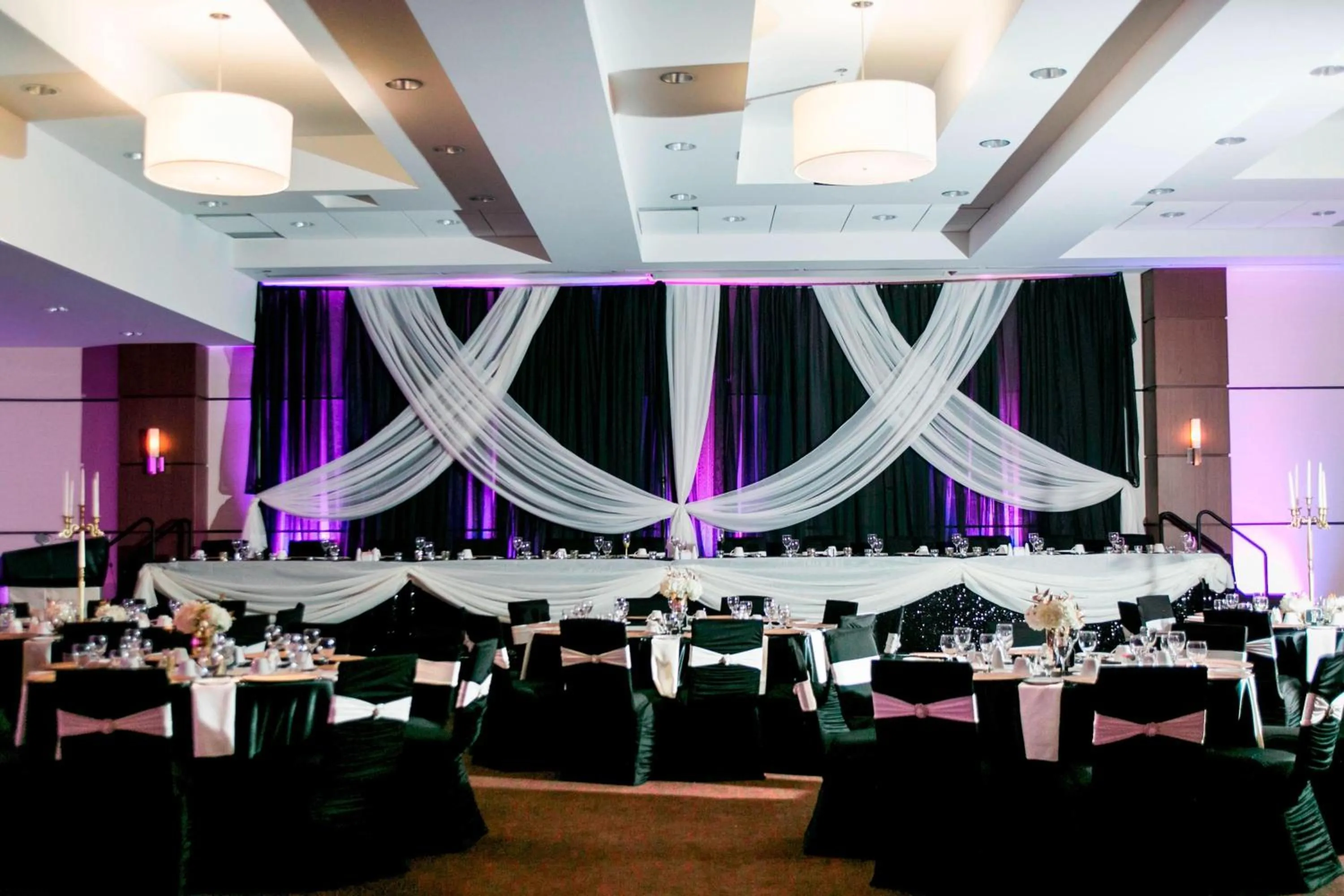 Banquet/Function facilities in Four Points by Sheraton Winnipeg South
