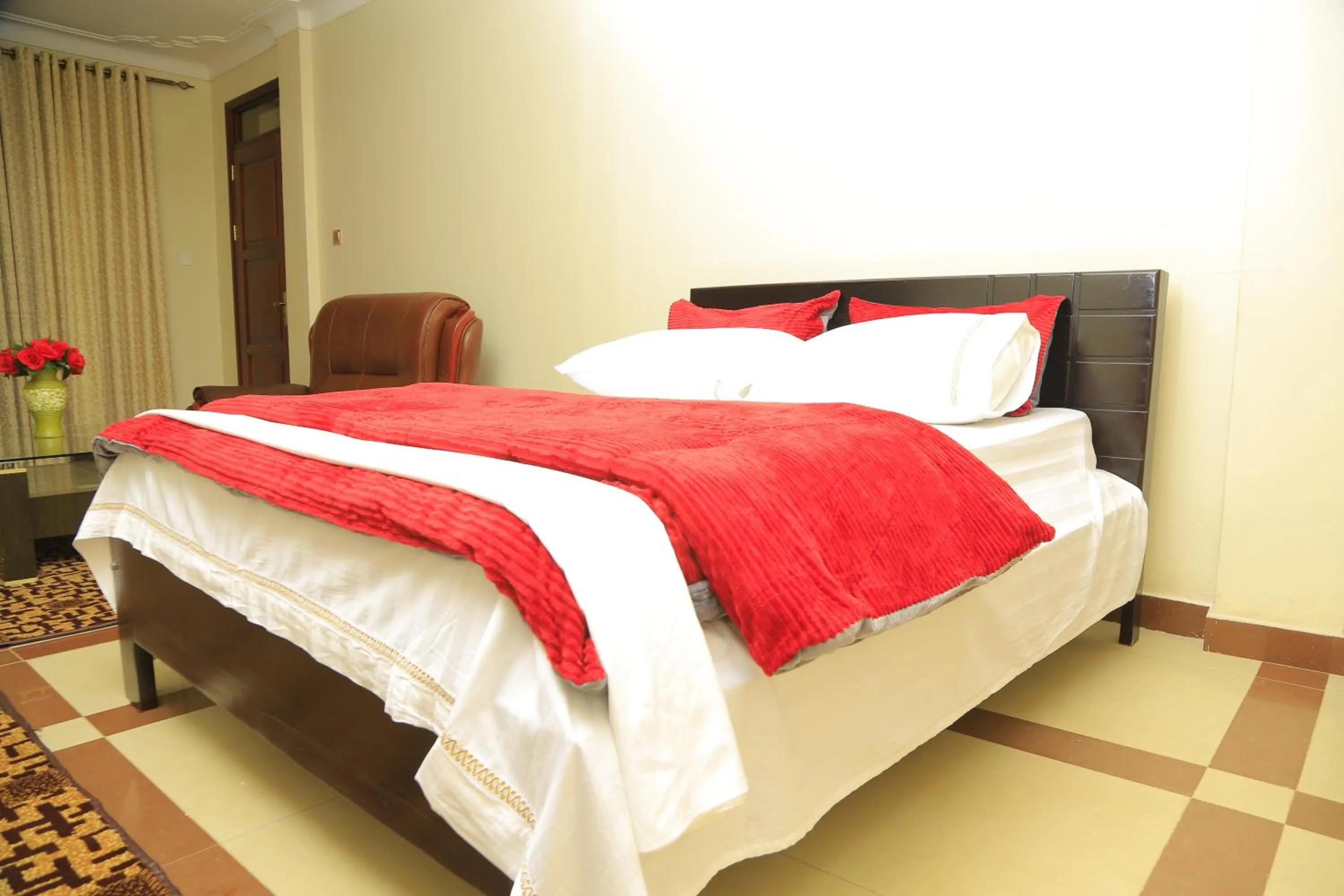 Bed in AIRPORT HOTEL Entebbe
