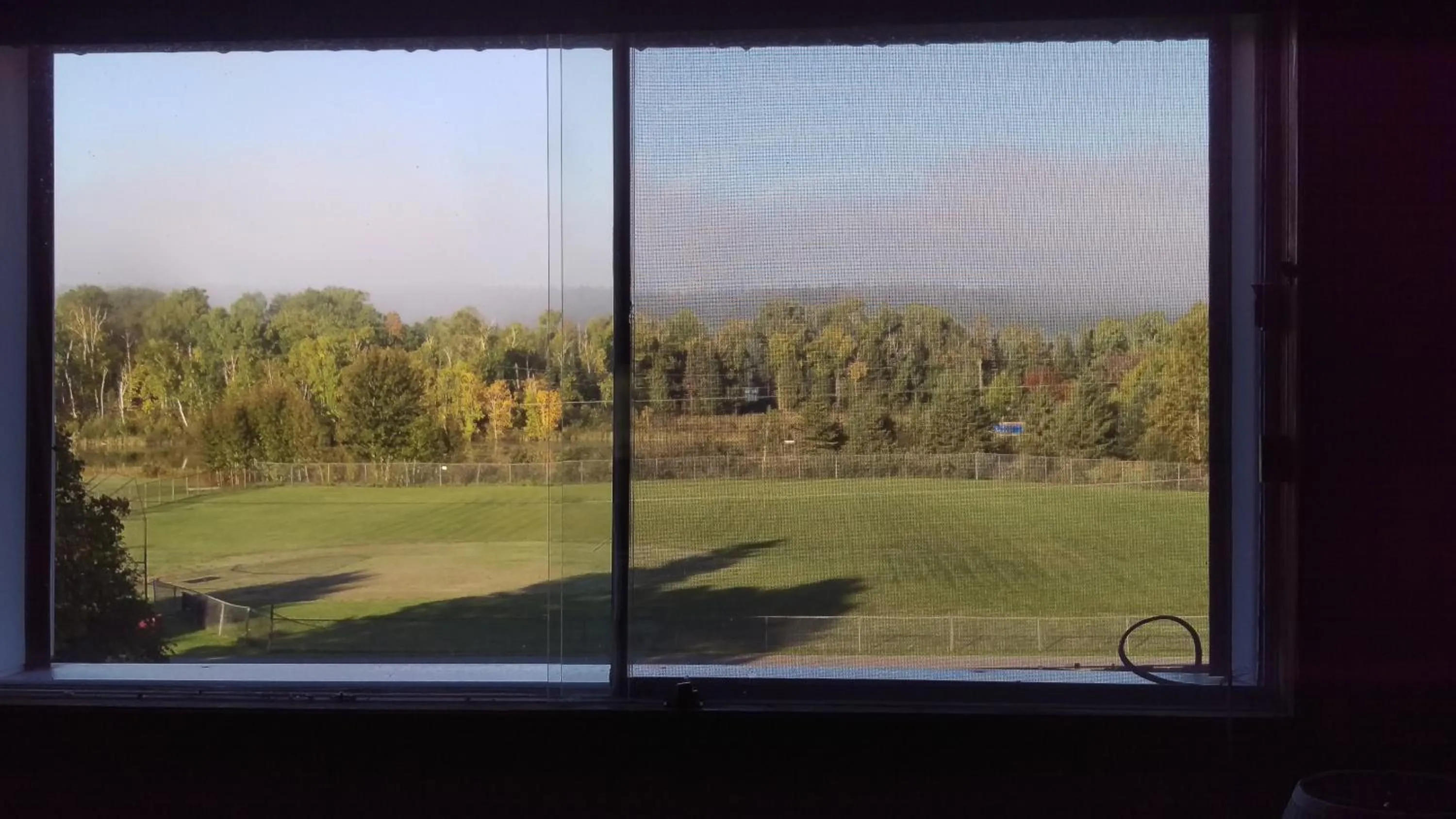 Lake view in Bay Lake Inn - Frontiersman Motel