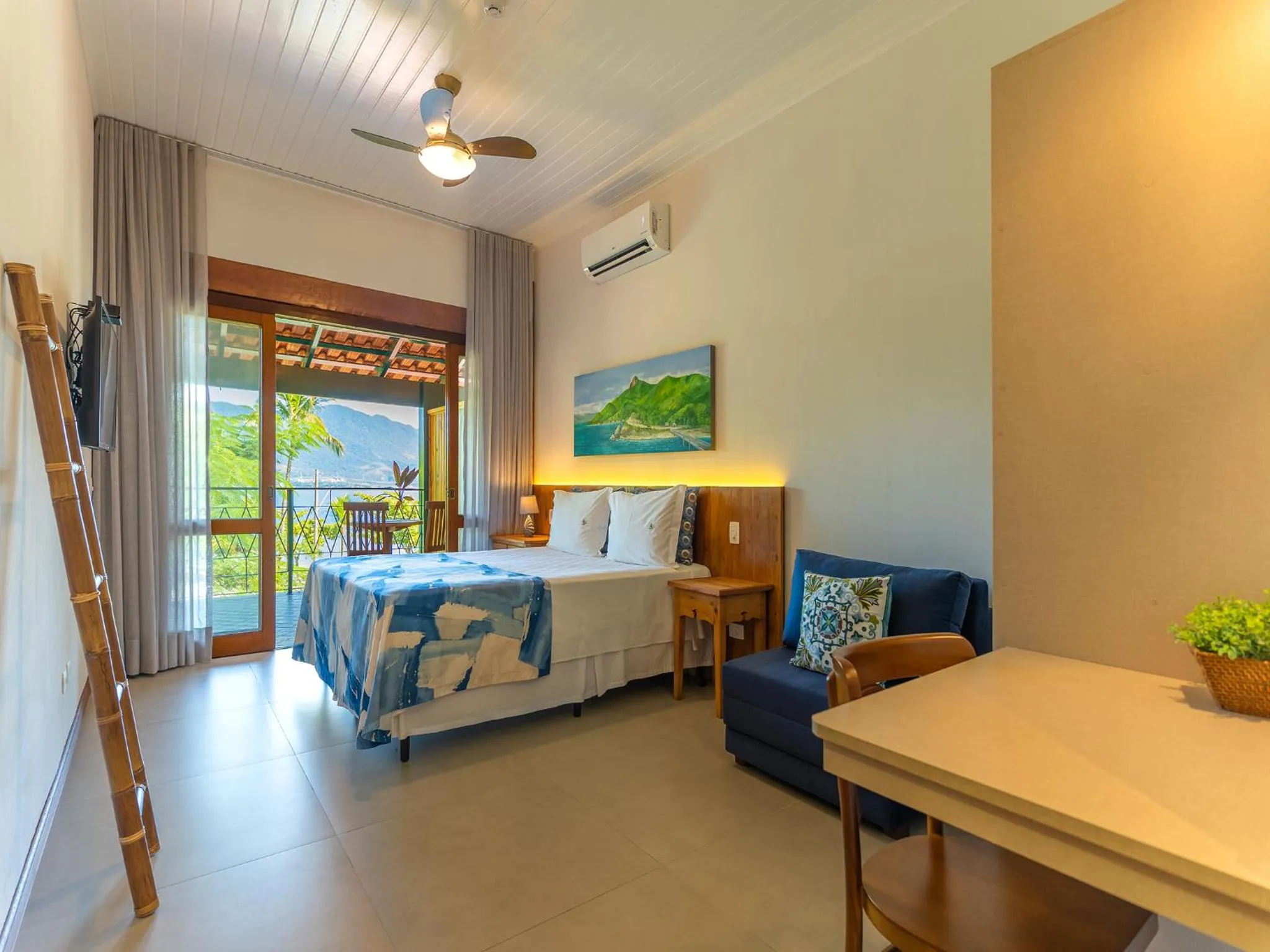 Photo of the whole room, Bed in Hotel Velas do Engenho