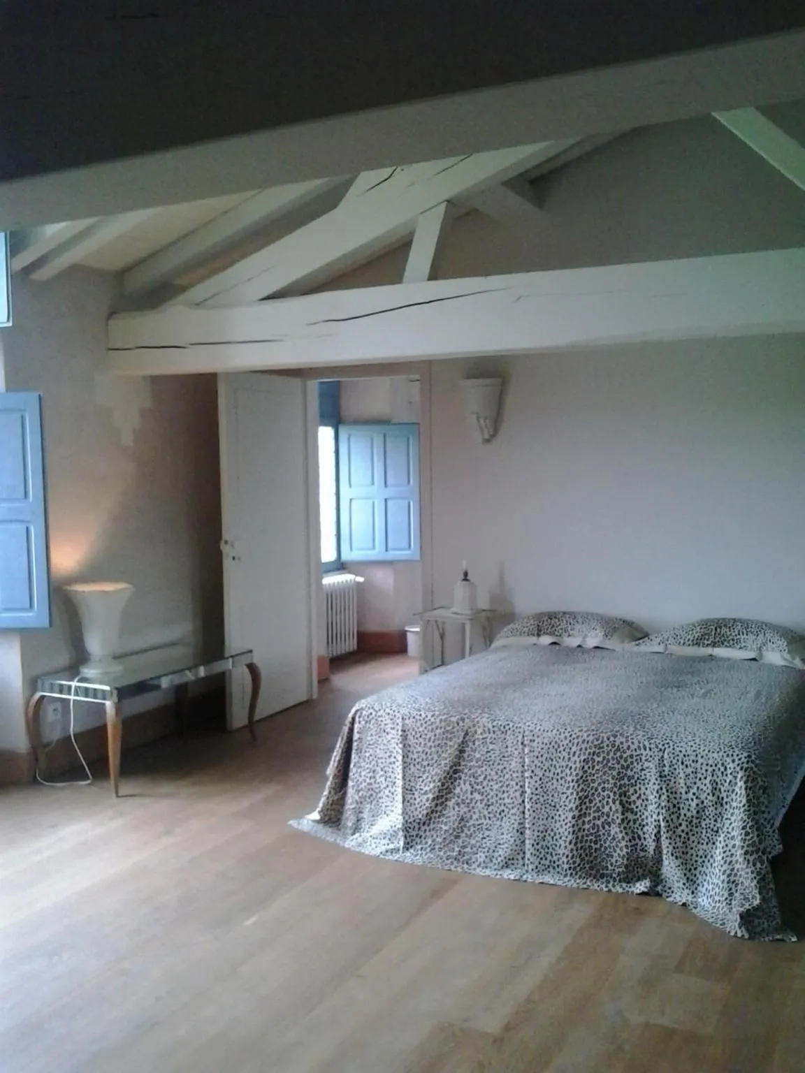 Bed in Château de Cauderoue