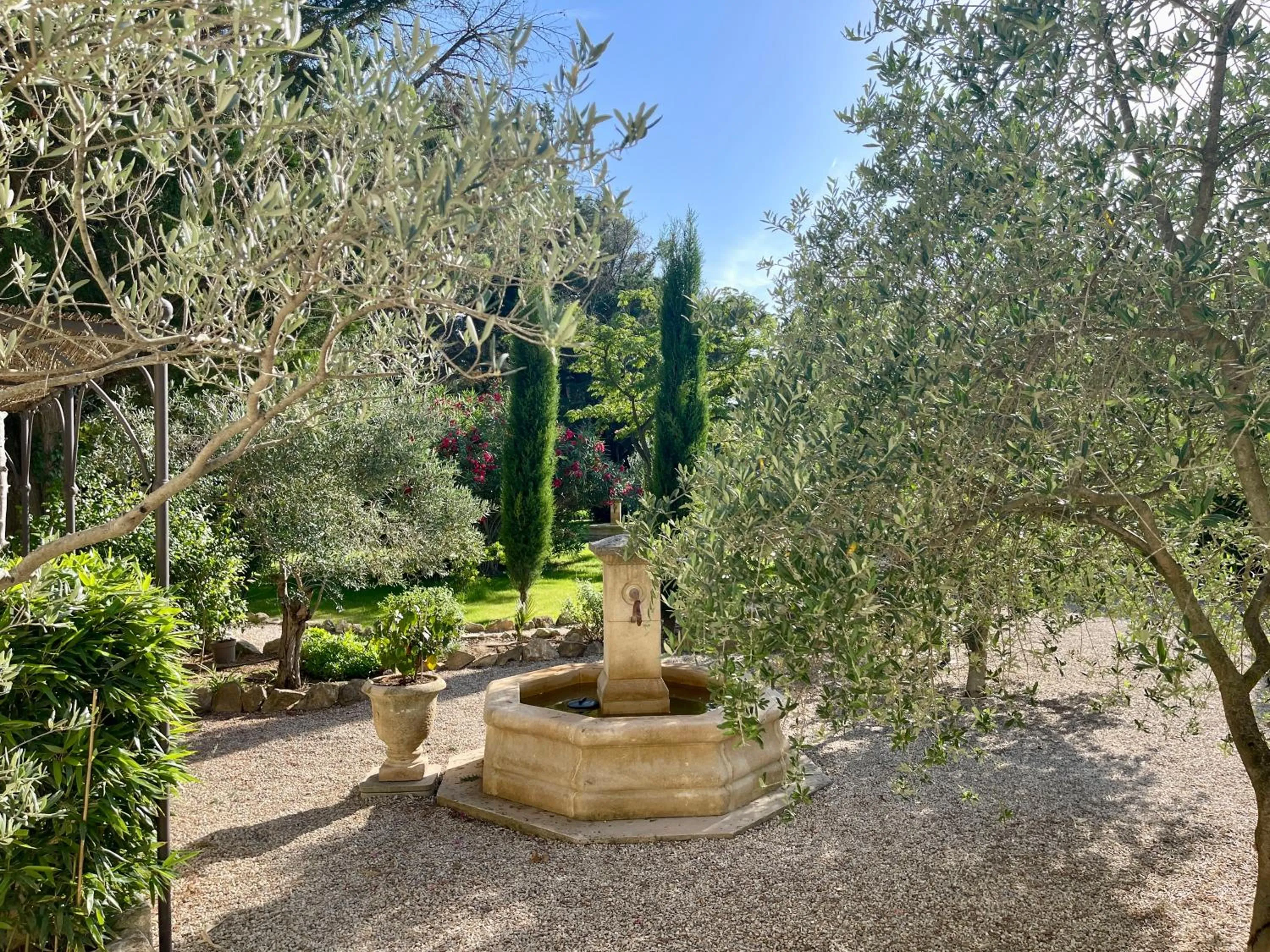 Garden in Domaine Au Coeur des Alpilles
