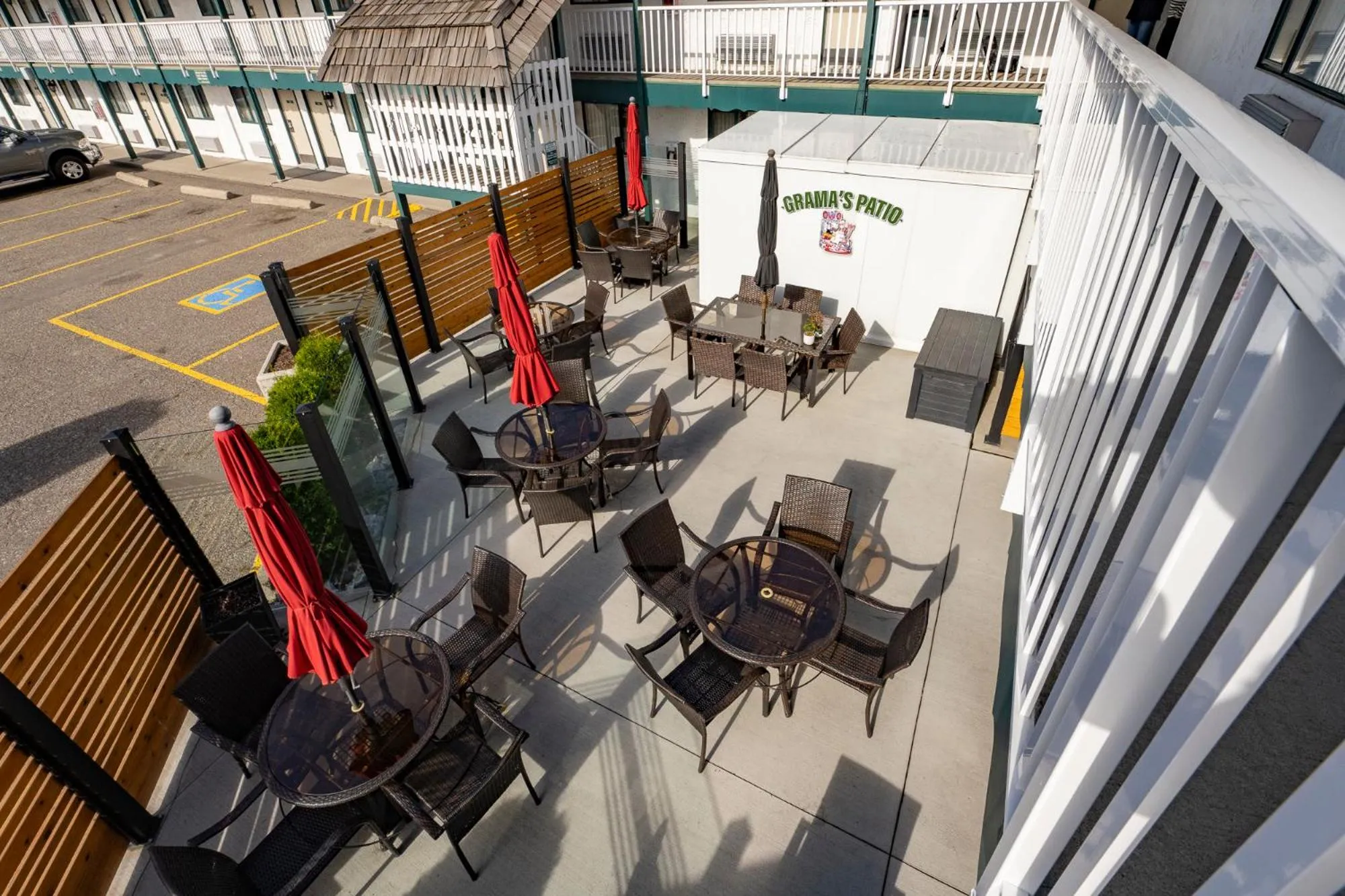 Patio in Grama's Inn