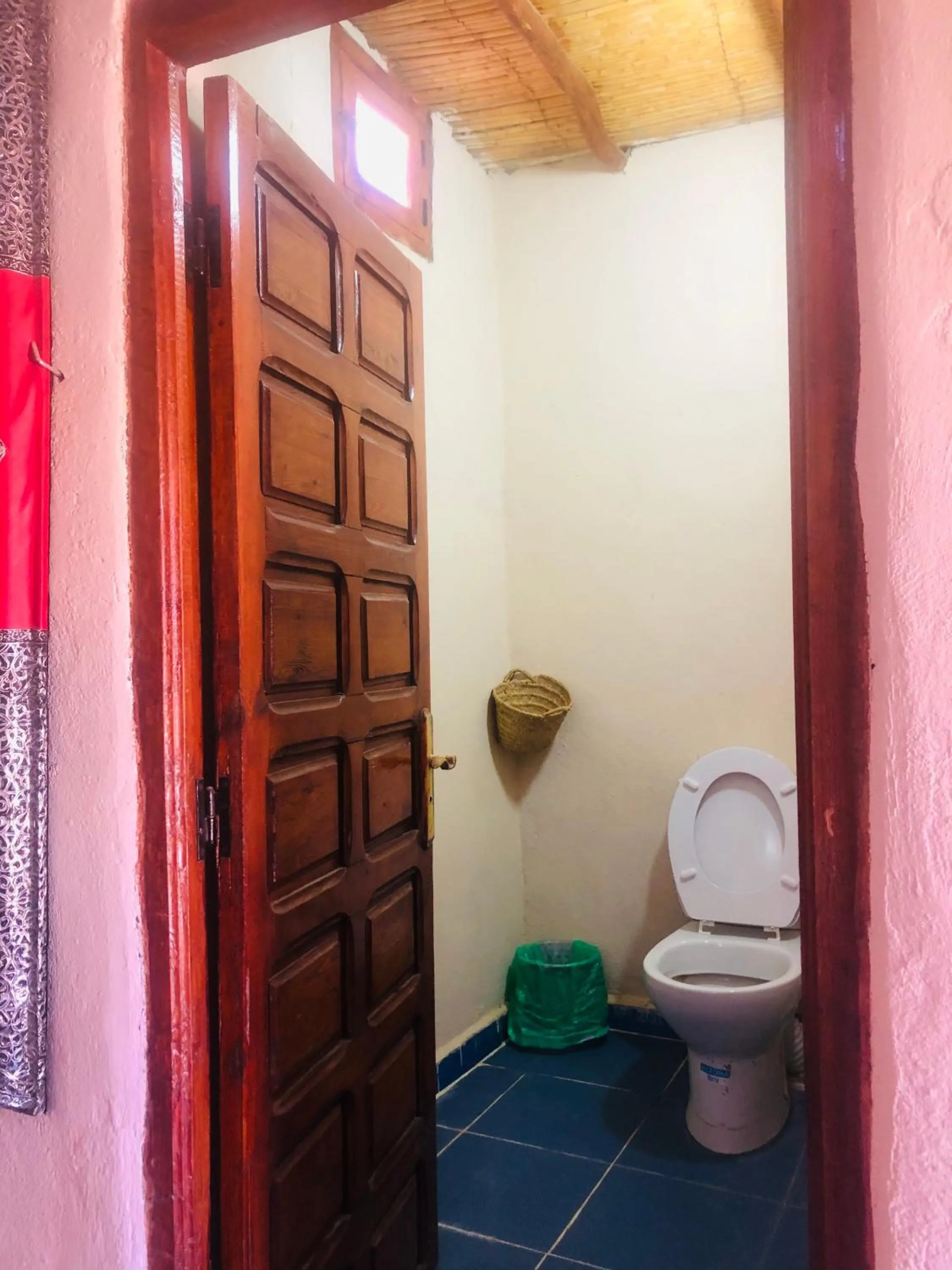 Bathroom in Riad Hotel Les Flamants