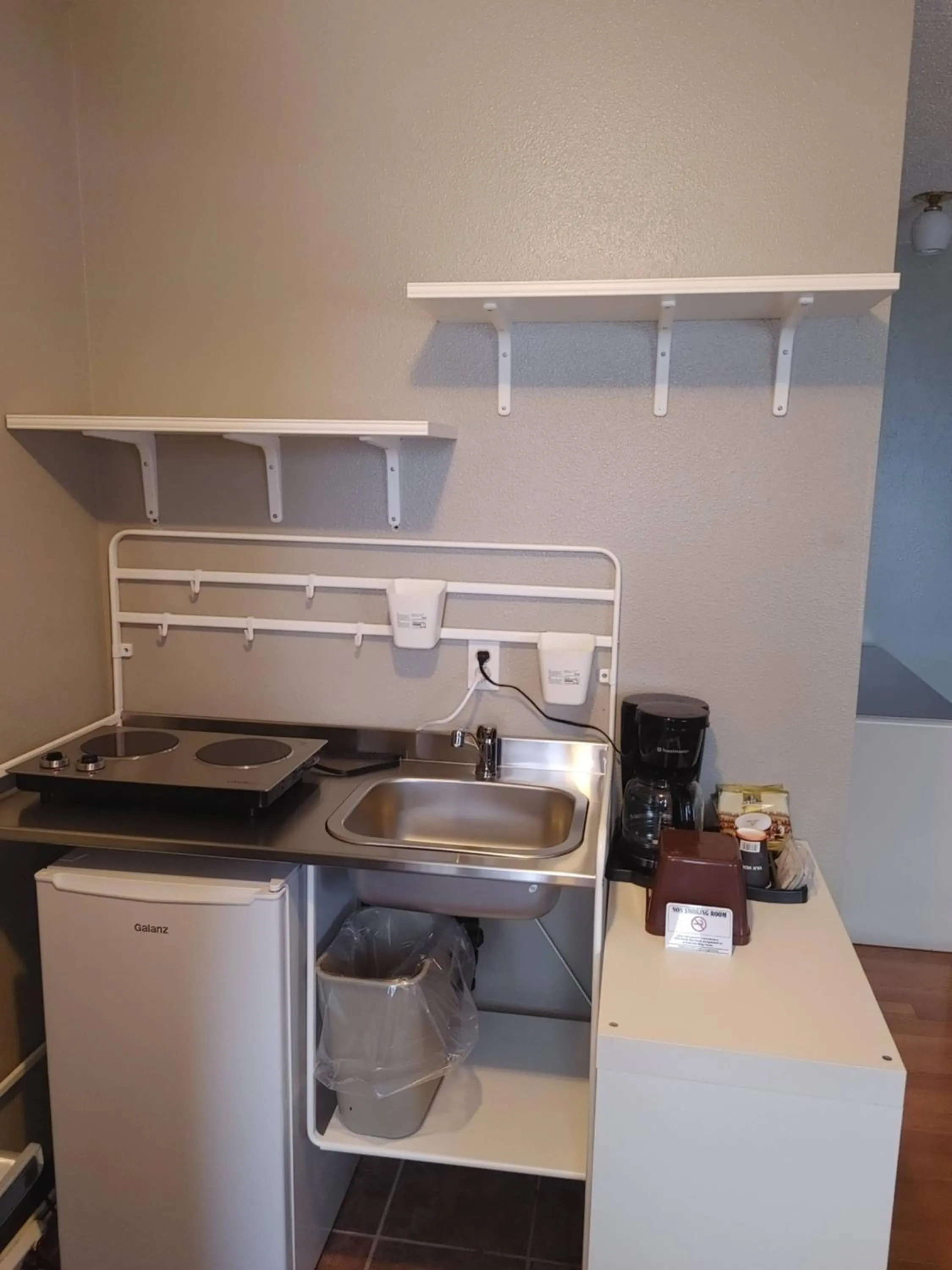 Kitchen or kitchenette in Magnuson Hotel Creston