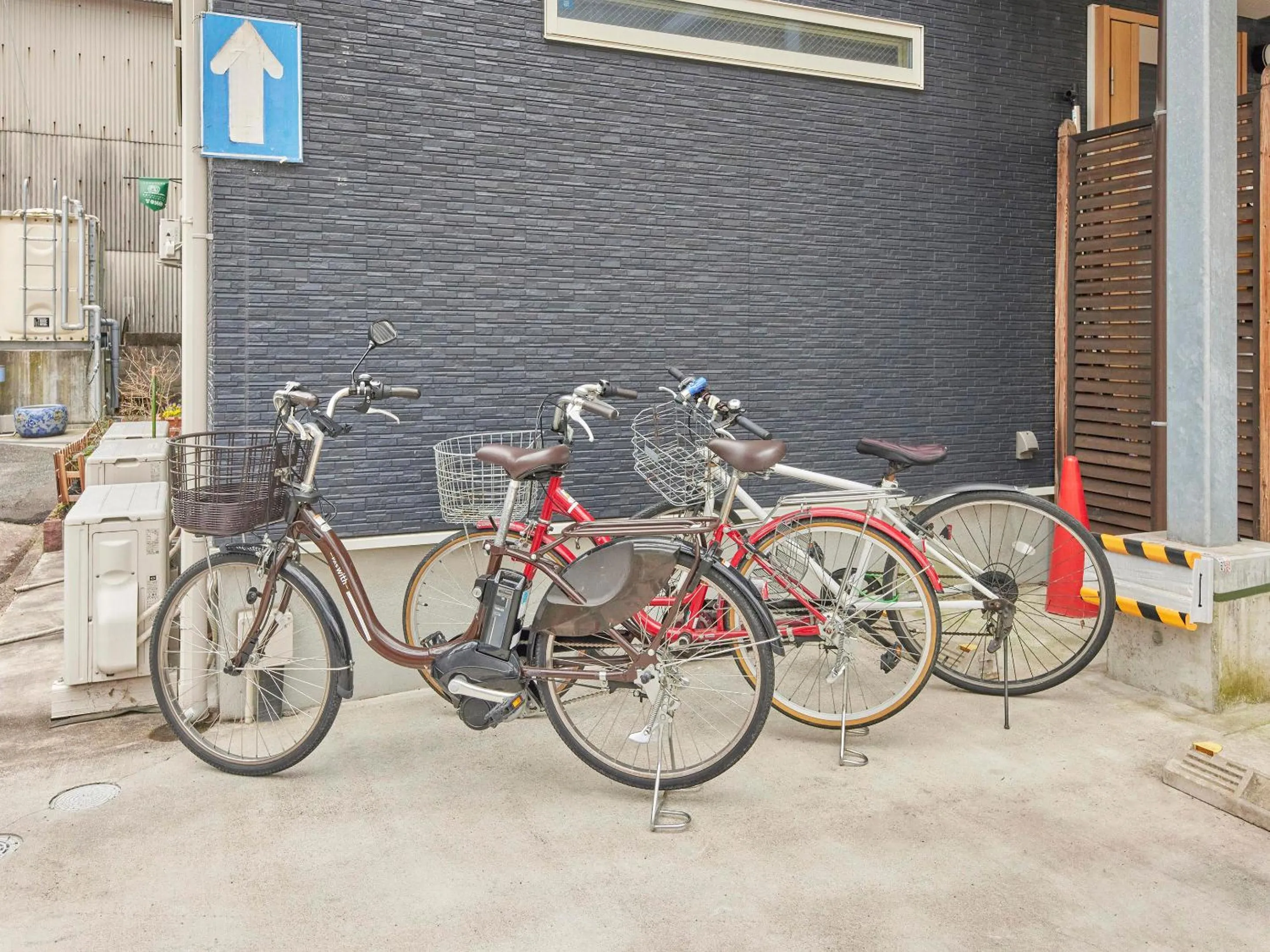 Cycling in Itosima Guesthouse TOMO