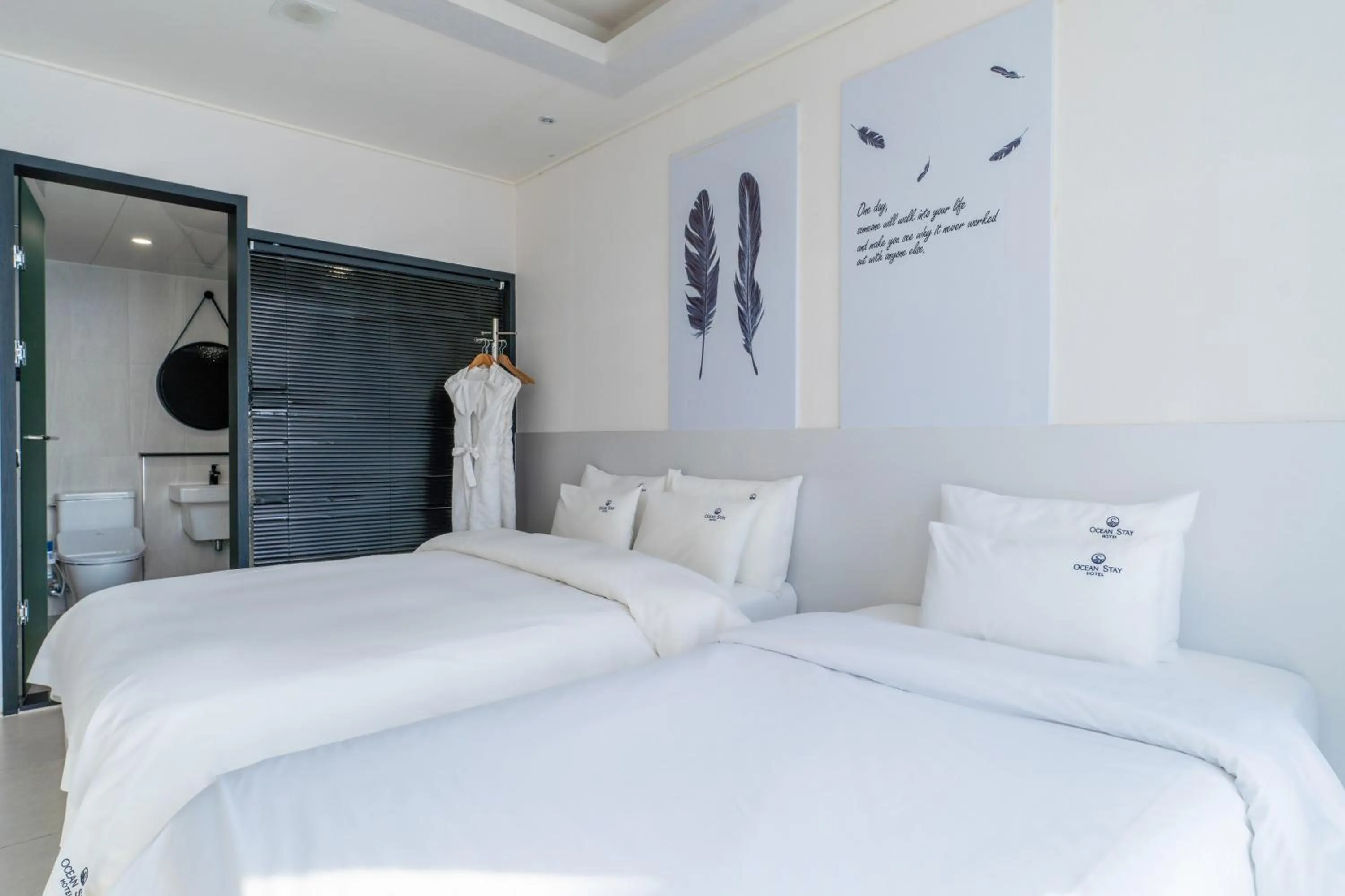 Bed in 오션스테이 호텔