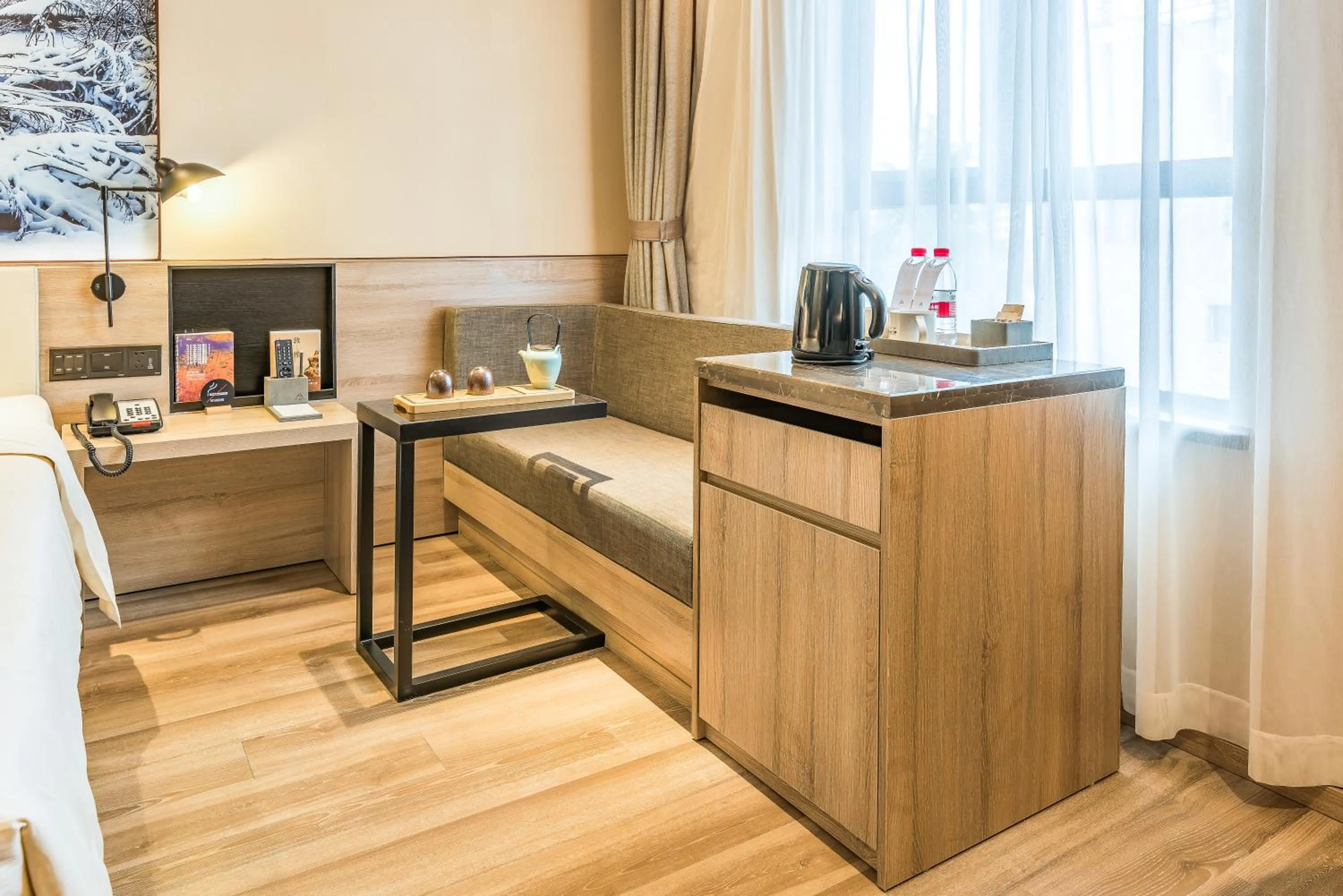 minibar, Bed in Atour Hotel Hangzhou West Lake