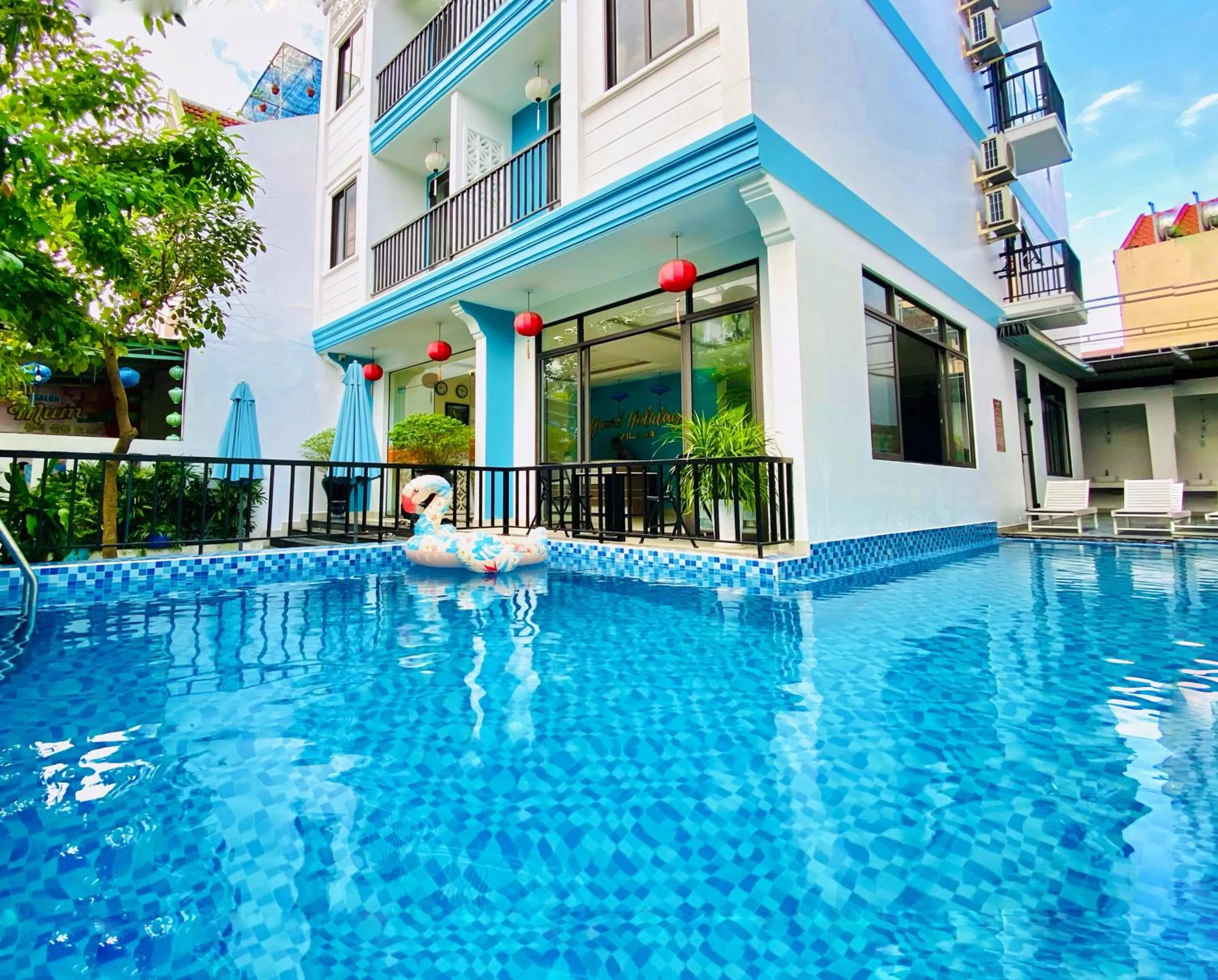 Swimming pool in Grand Holiday Hoian Villa