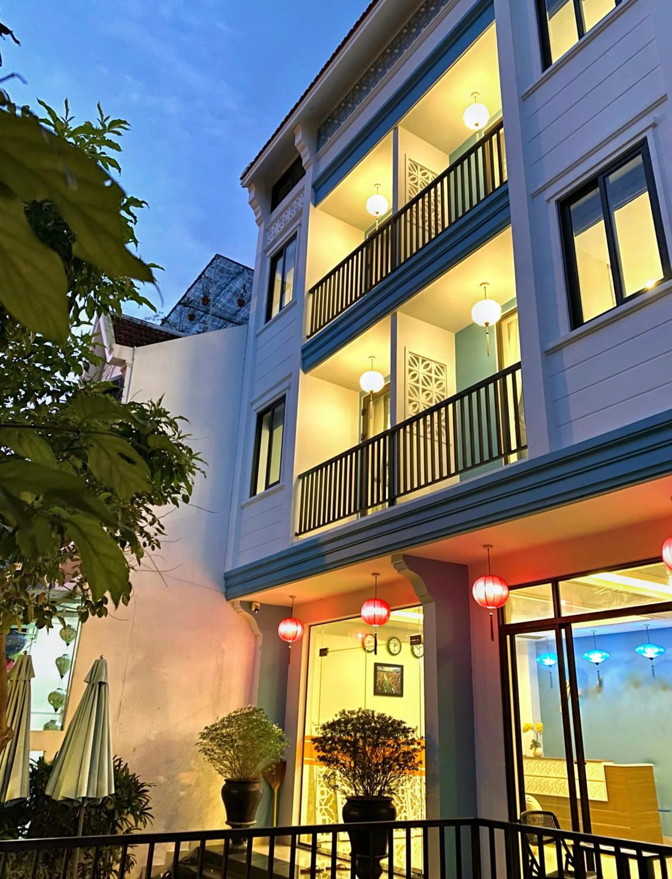 Facade/entrance in Grand Holiday Hoian Villa