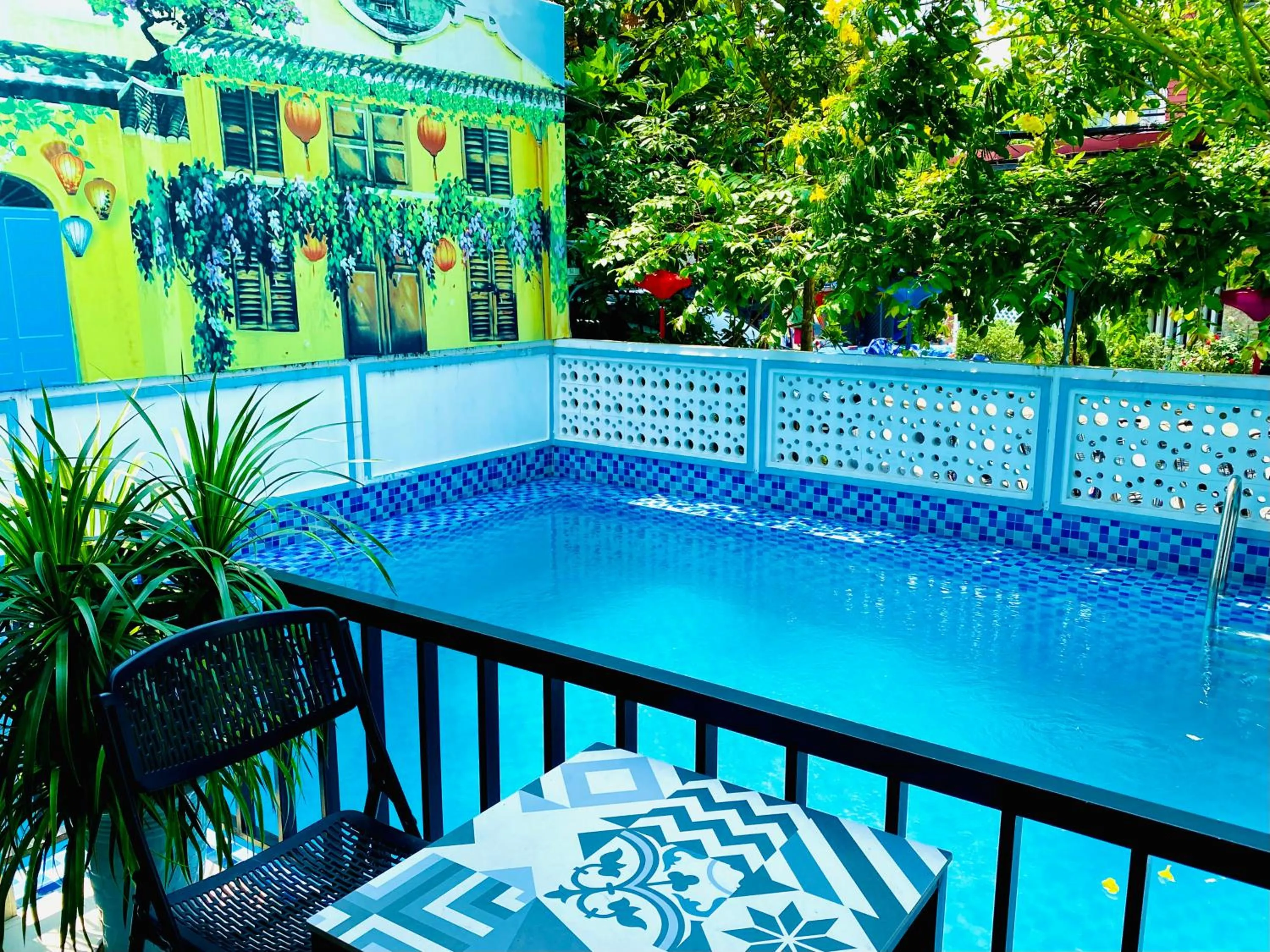 Swimming pool in Grand Holiday Hoian Villa