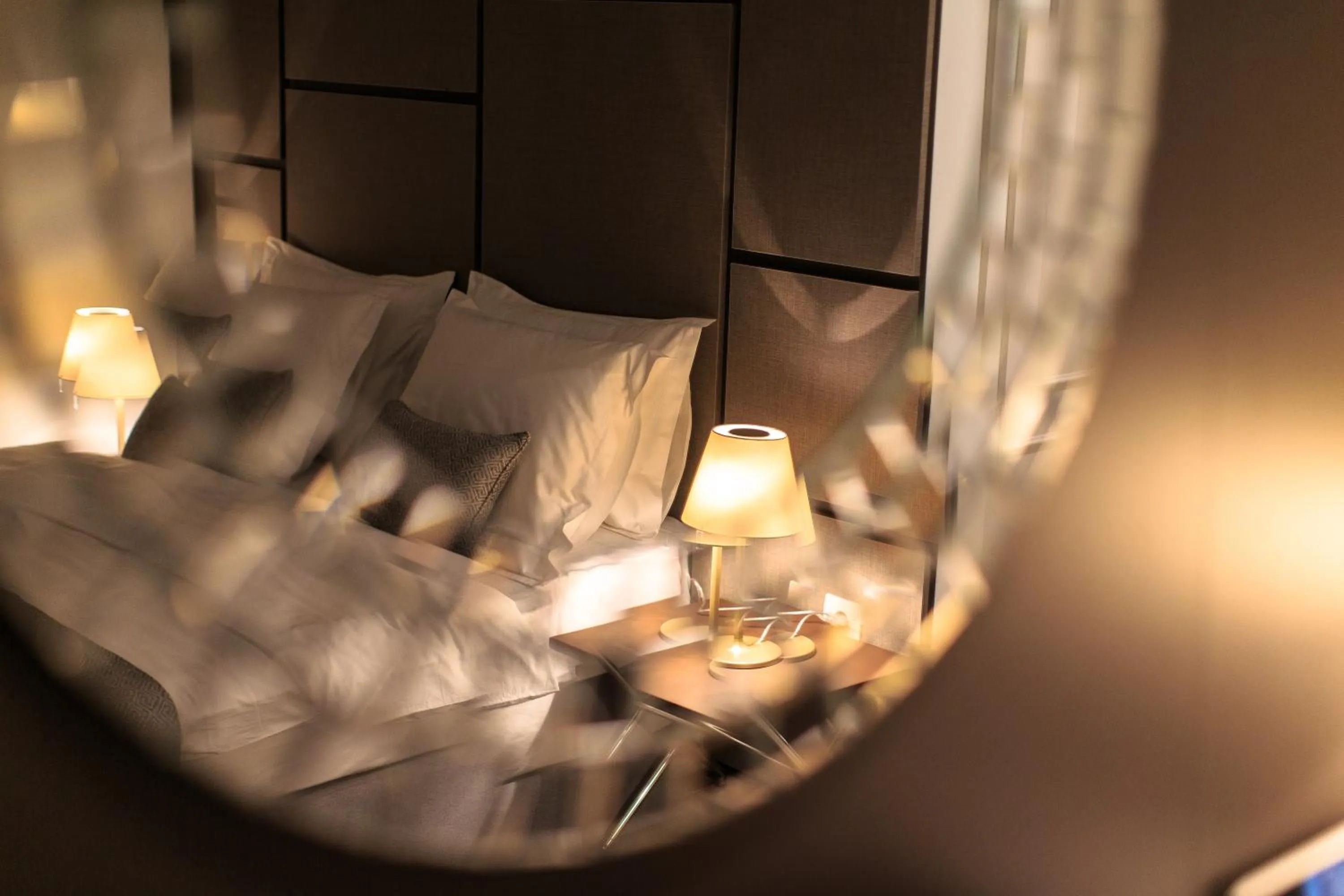 Bed in Avanti Hotel & Spa