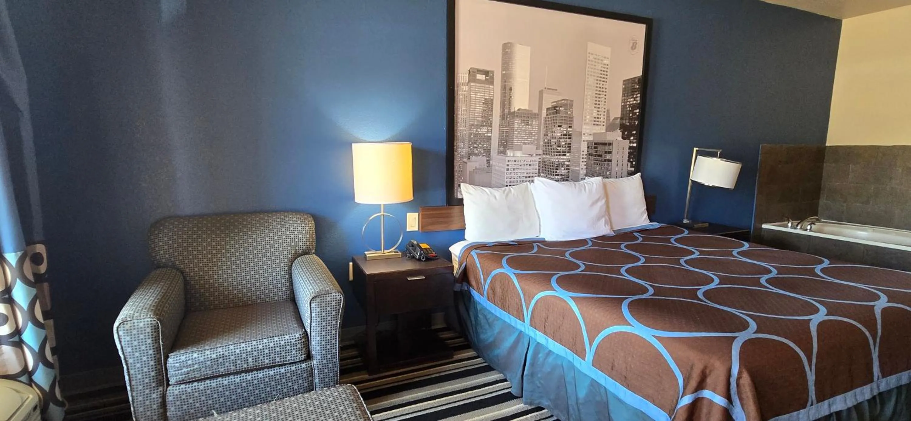 Bedroom, Bed in Super 8 by Wyndham Dilley TX