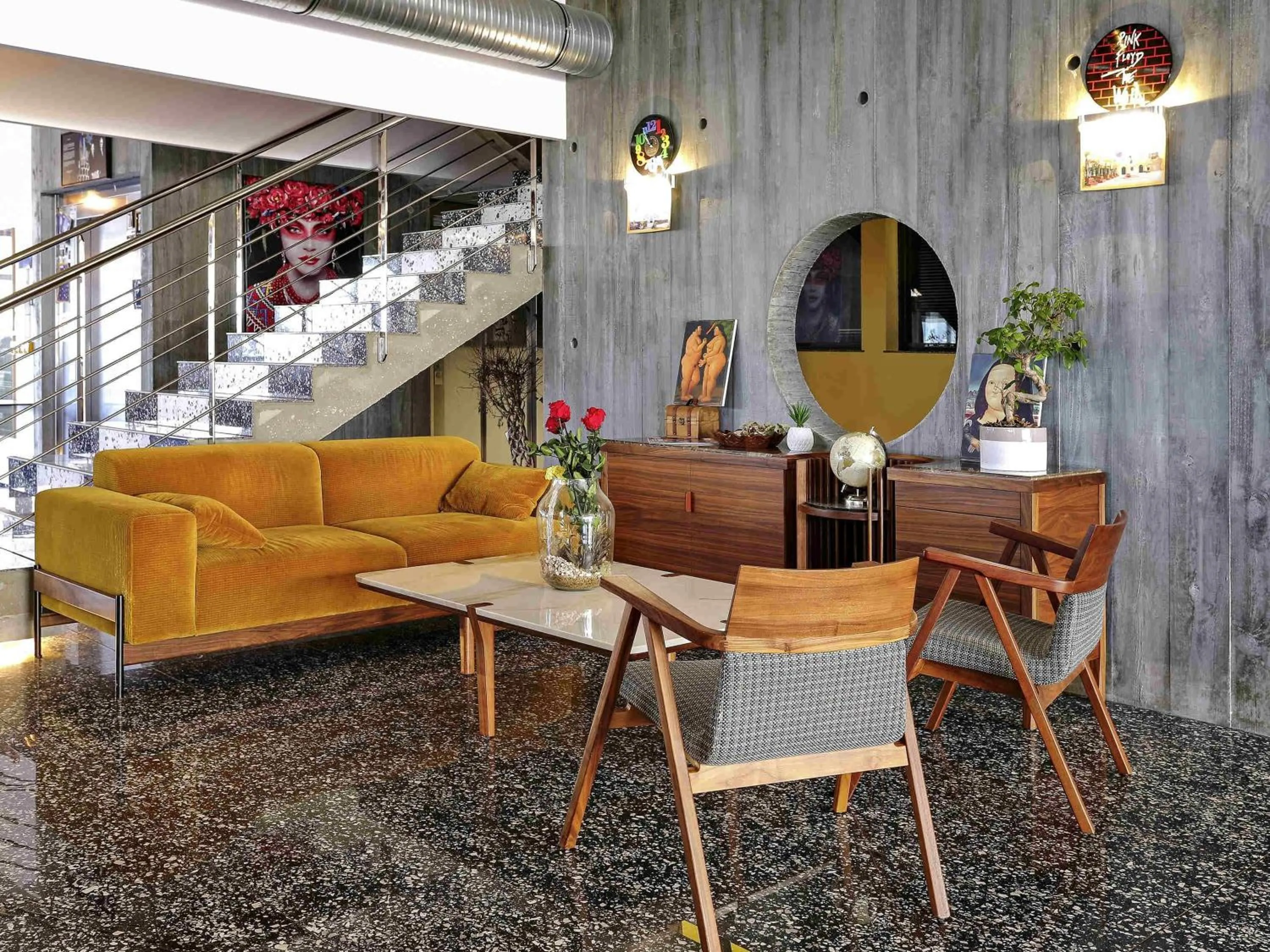 Lounge or bar in ibis Styles Ajaccio Napoleon