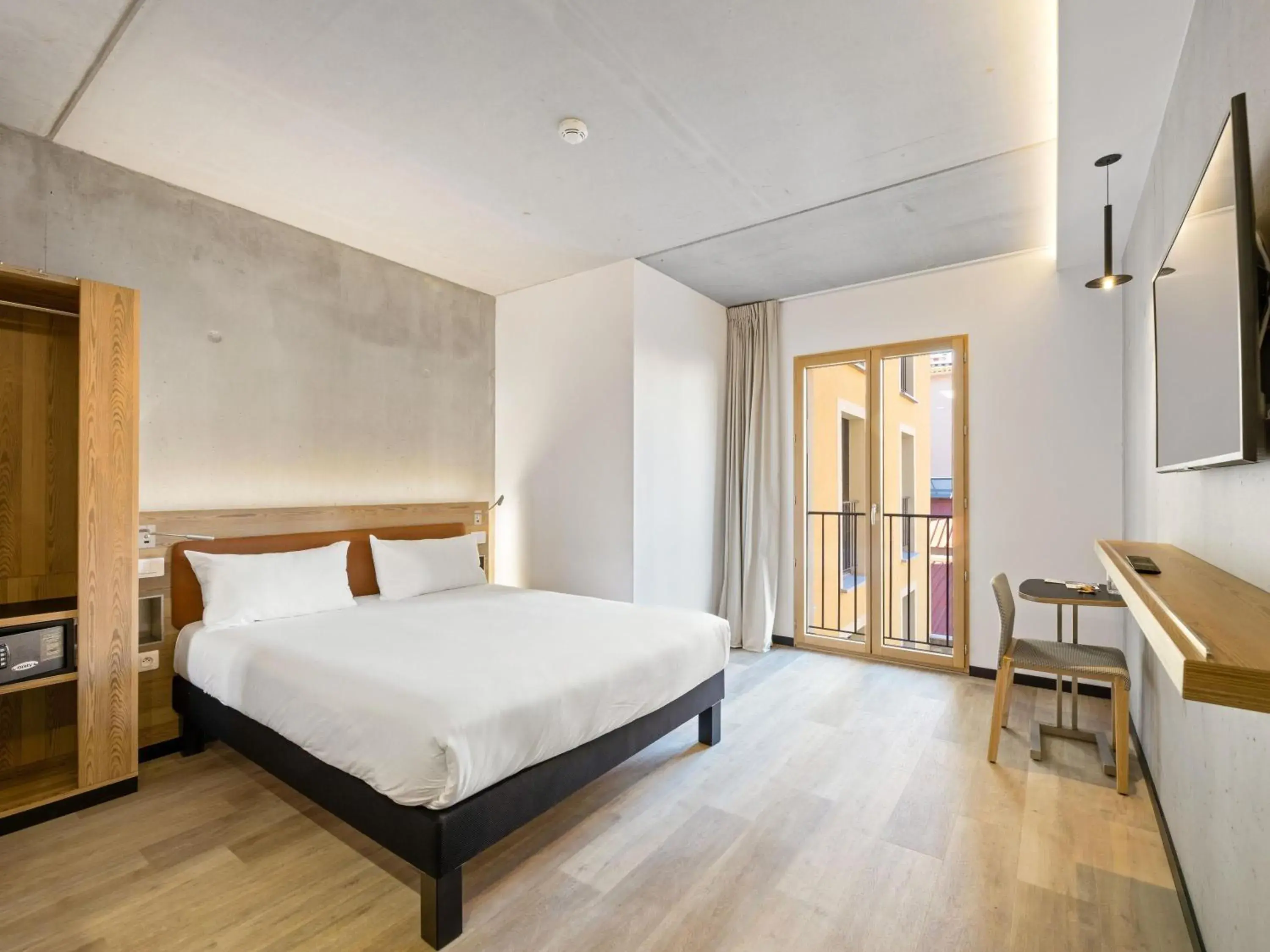 Standard Double Room in ibis Styles Ajaccio Napoleon Standard Double Room in ibis Styles Ajaccio Napoleon