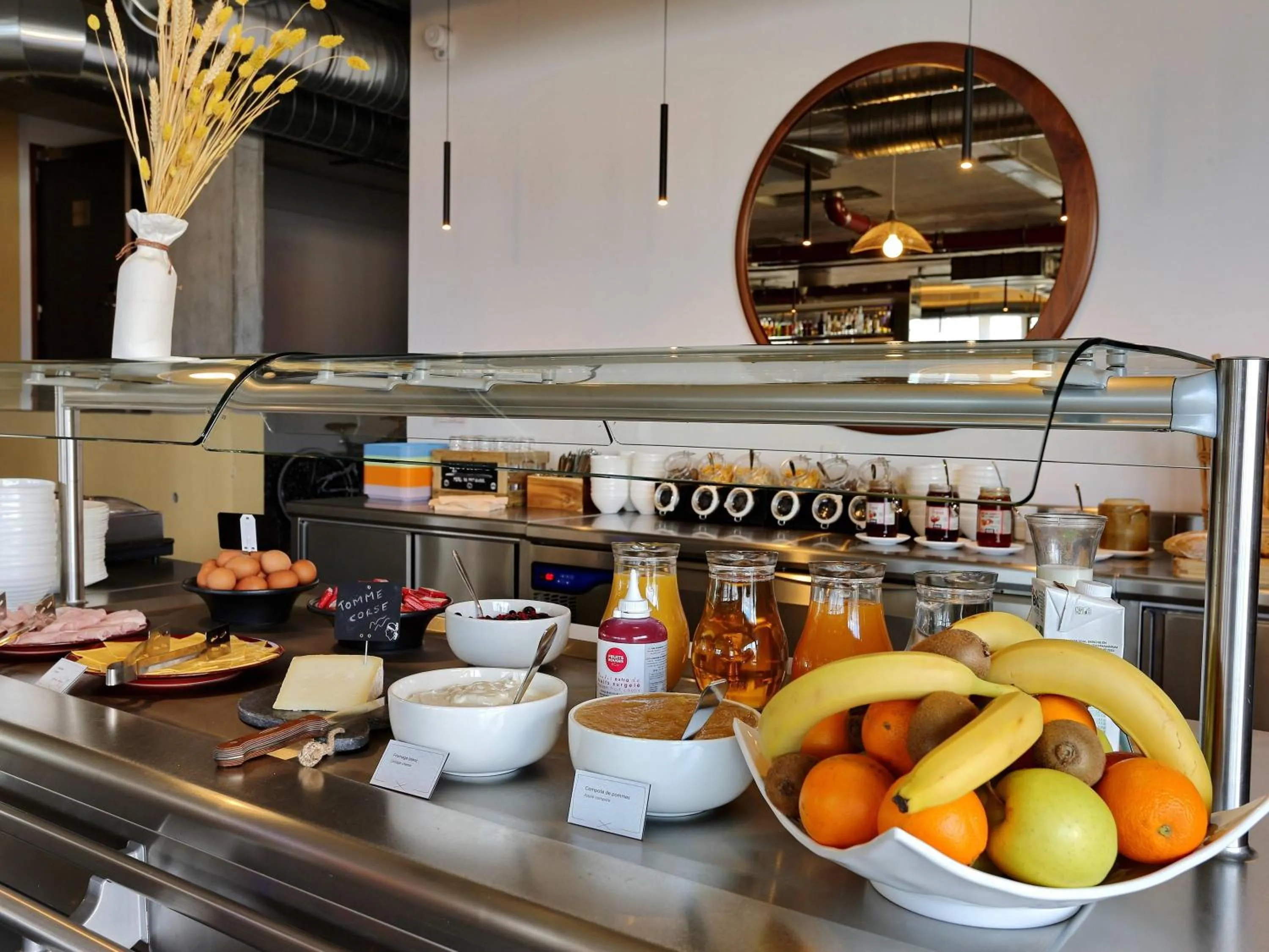 Breakfast in ibis Styles Ajaccio Napoleon