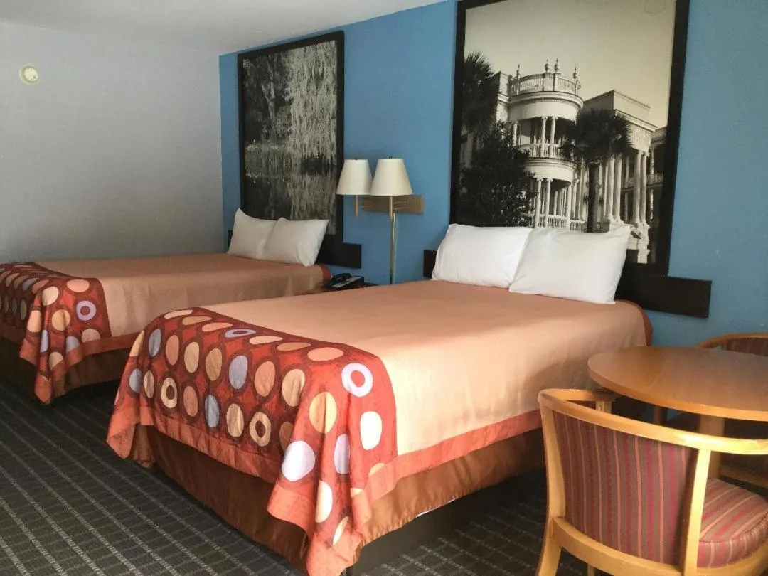 Photo of the whole room in Super 8 by Wyndham Walterboro