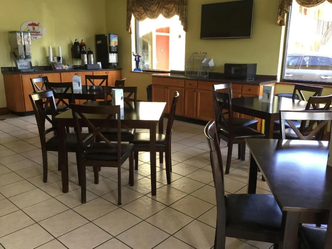 Continental breakfast in Super 8 by Wyndham Walterboro