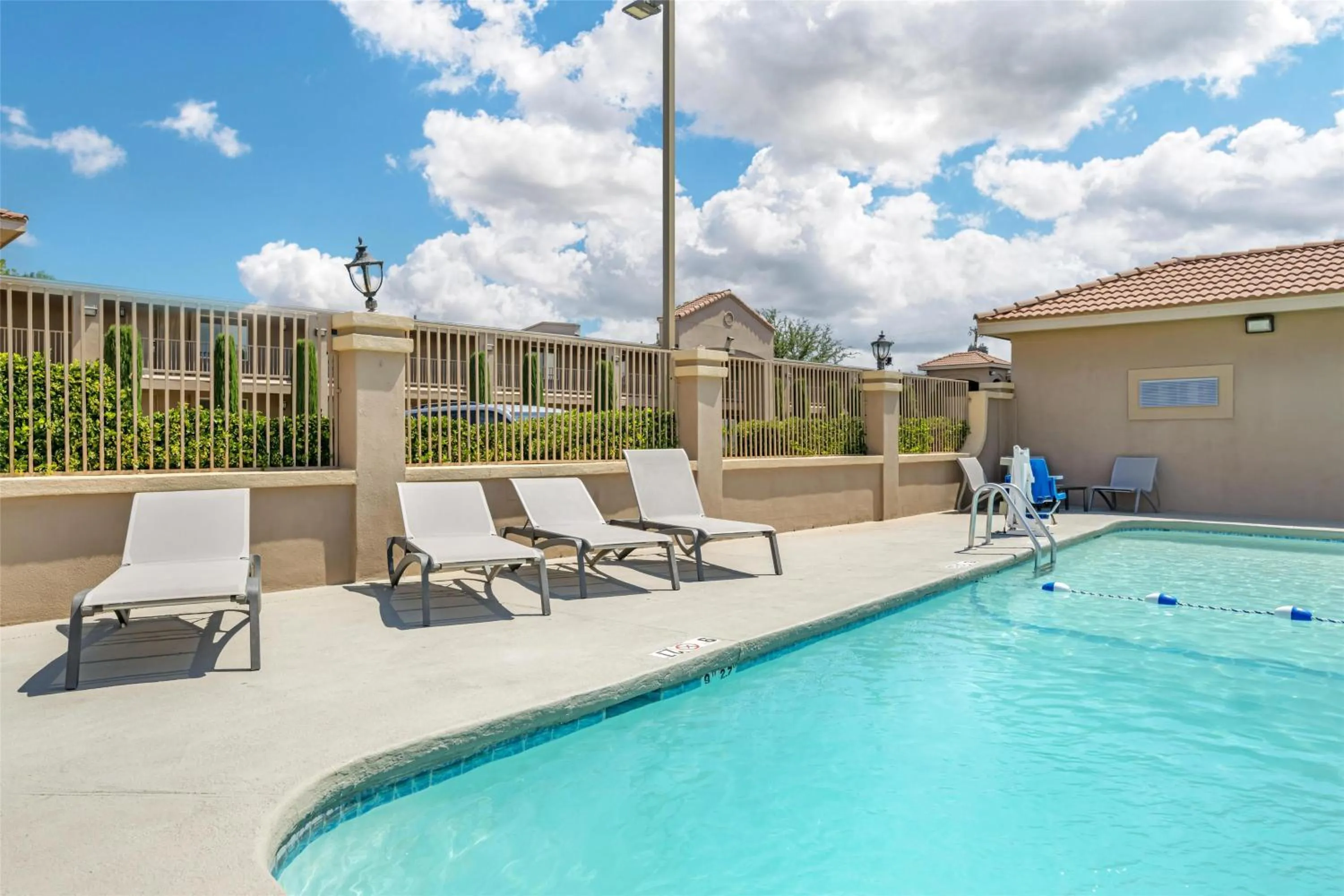 Pool view in Best Western El Rancho Palacio