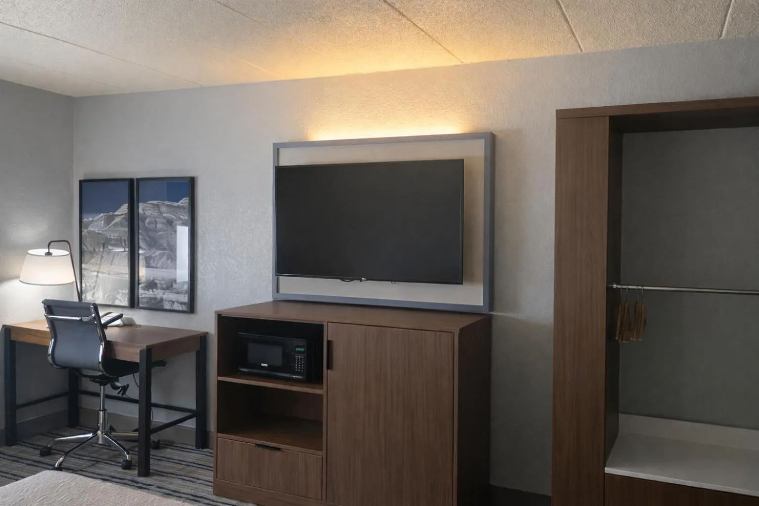 Photo of the whole room in AmericInn by Wyndham Dickinson