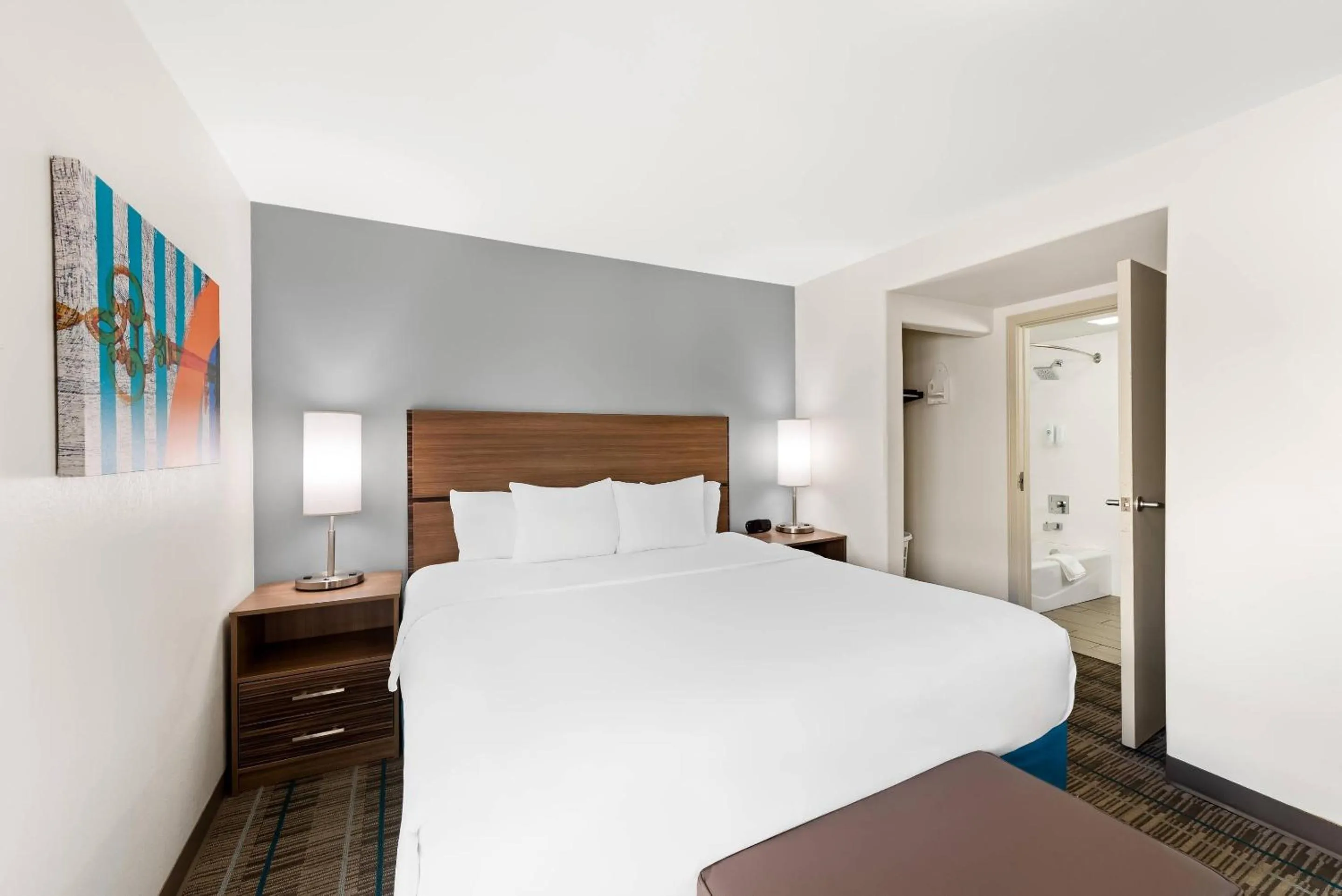 Bedroom, Bed in MainStay Suites El Centro I-8