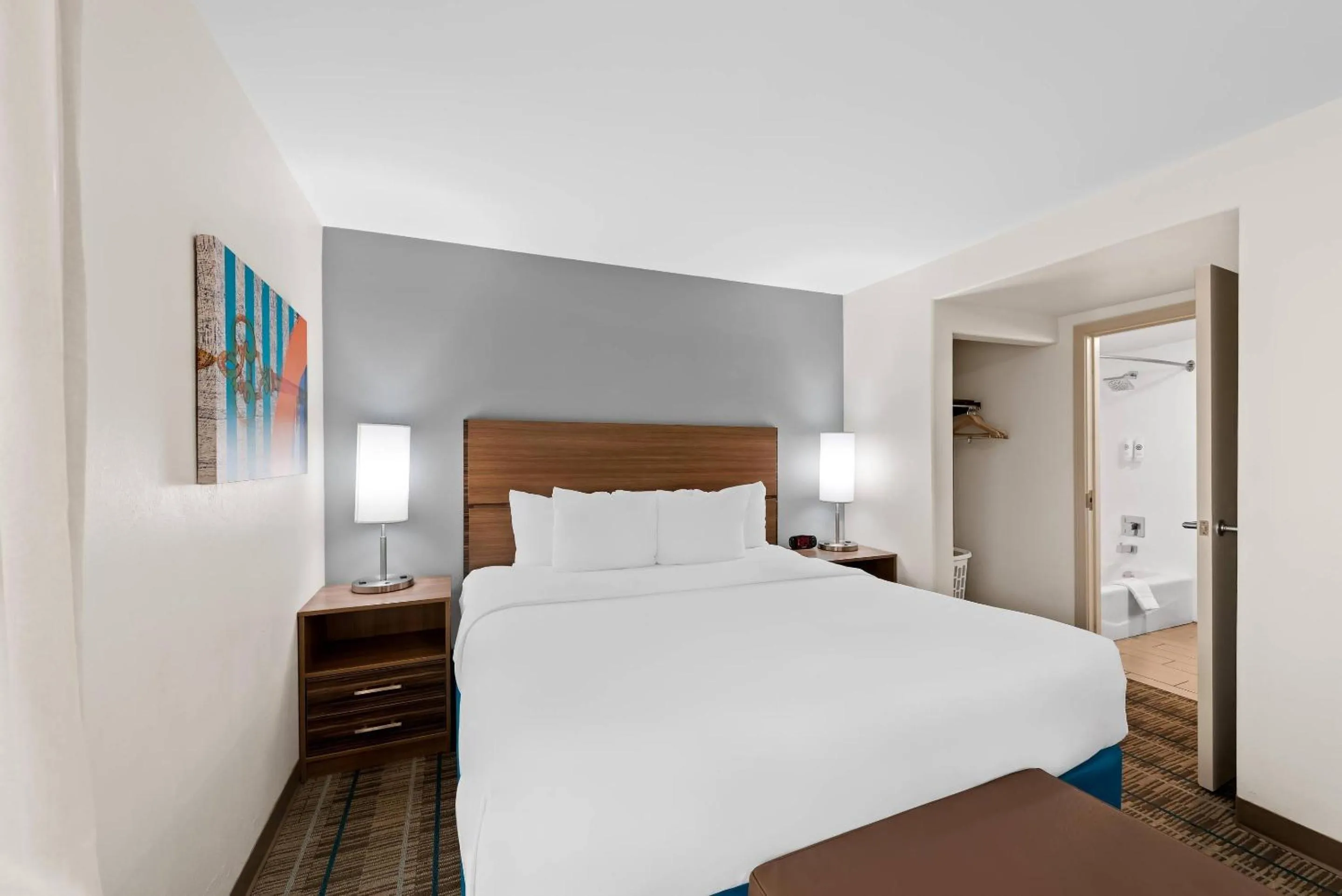 Bedroom, Bed in MainStay Suites El Centro I-8