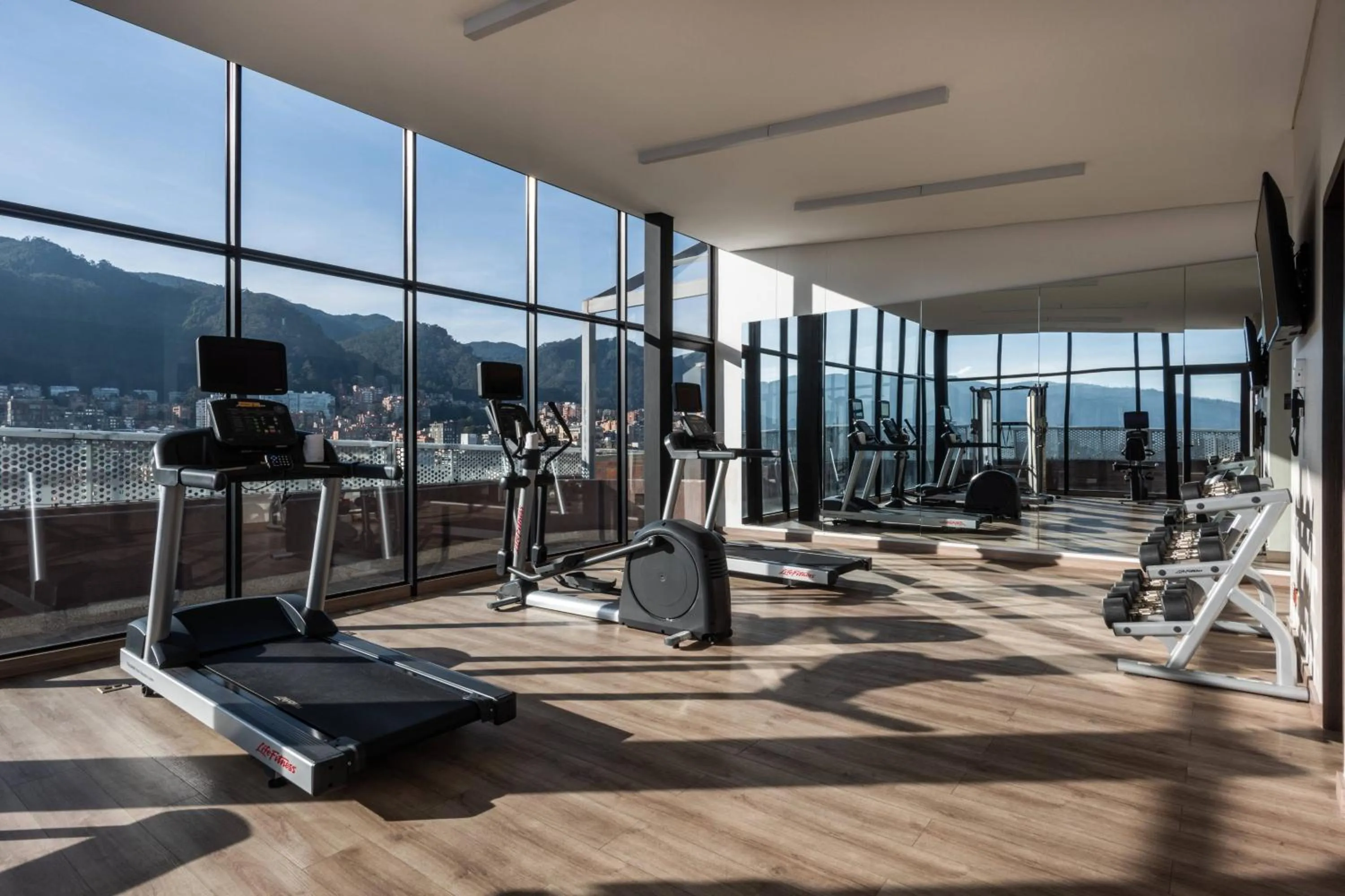 Fitness centre/facilities in AC Hotel by Marriott Bogota Zona T