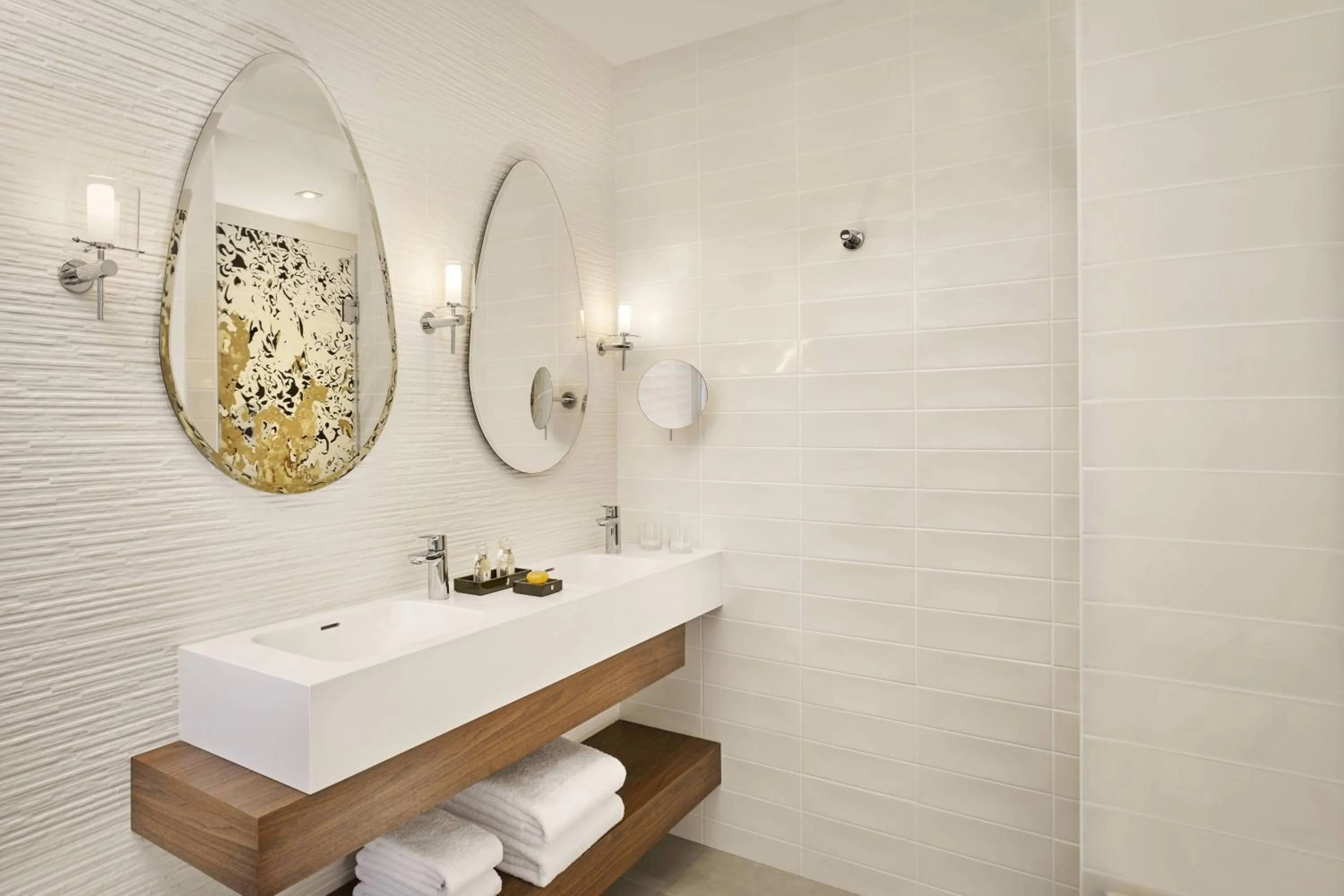 Bathroom in La Caserne Chanzy Hotel & Spa, Autograph Collection