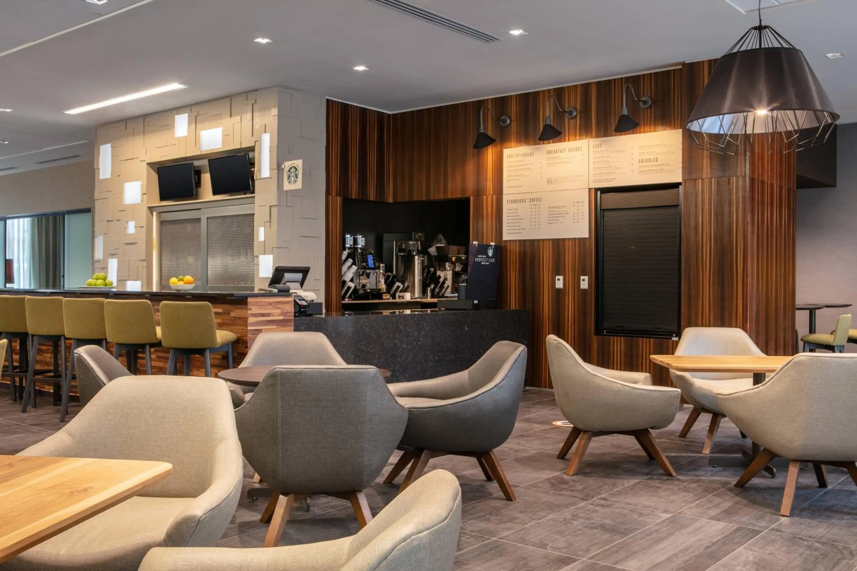 Restaurant/places to eat in Courtyard Sioux City Downtown/Convention Center