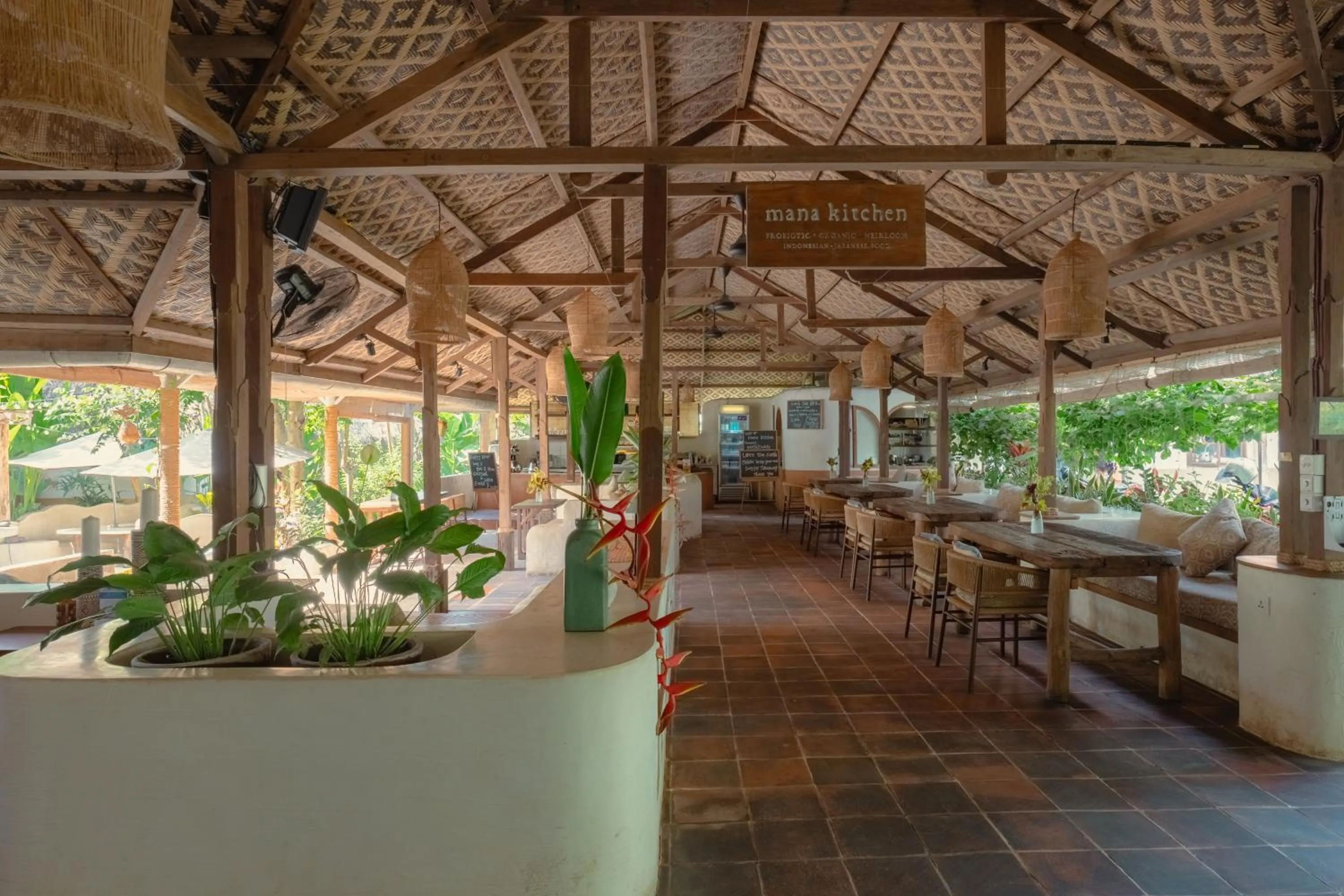 Restaurant/places to eat in Mana Earthly Paradise