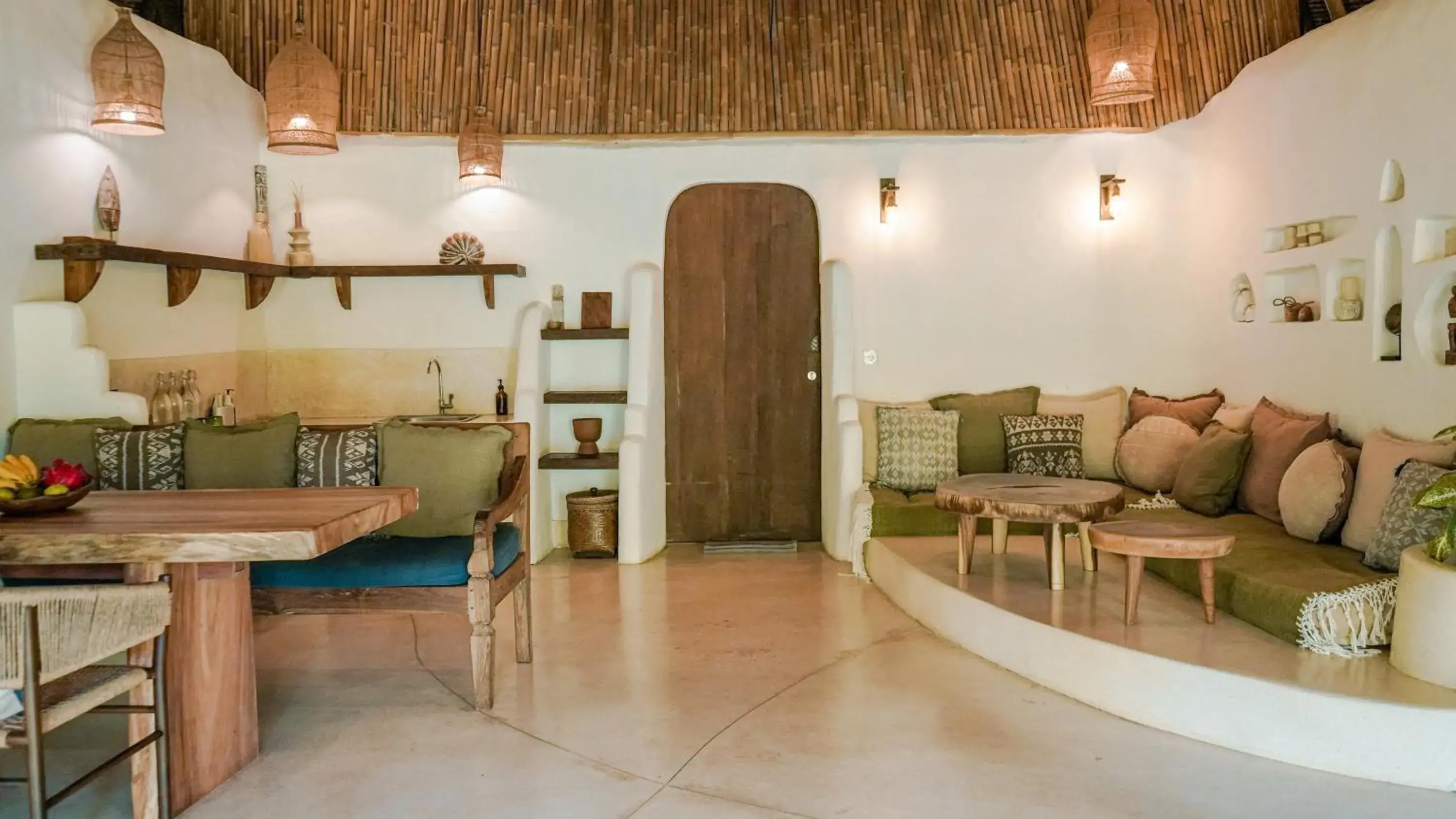 Family Room in Mana Earthly Paradise Family Room in Mana Earthly Paradise