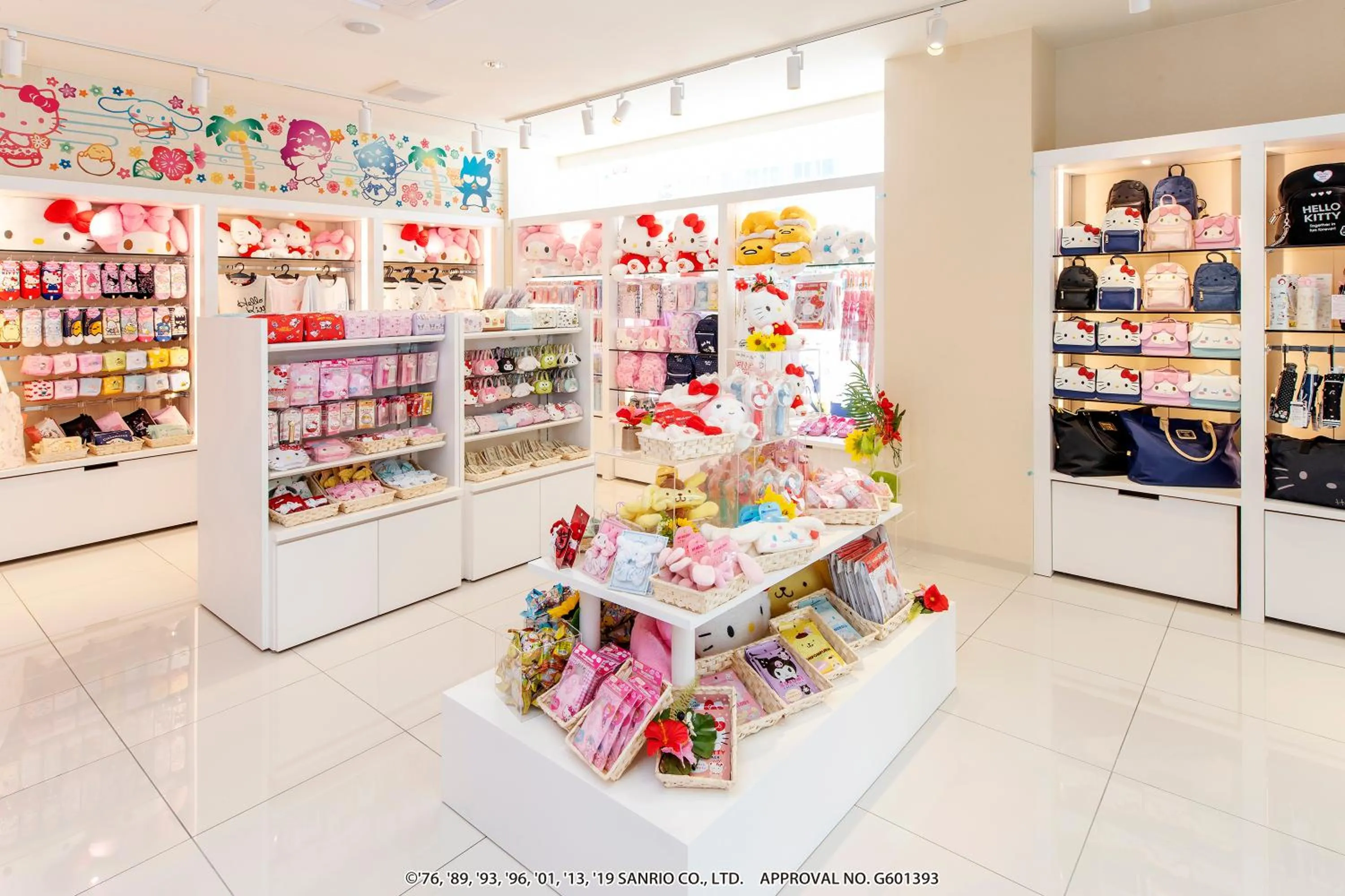 On-site shops in HOTEL OKINAWA WITH SANRIO CHARACTERS