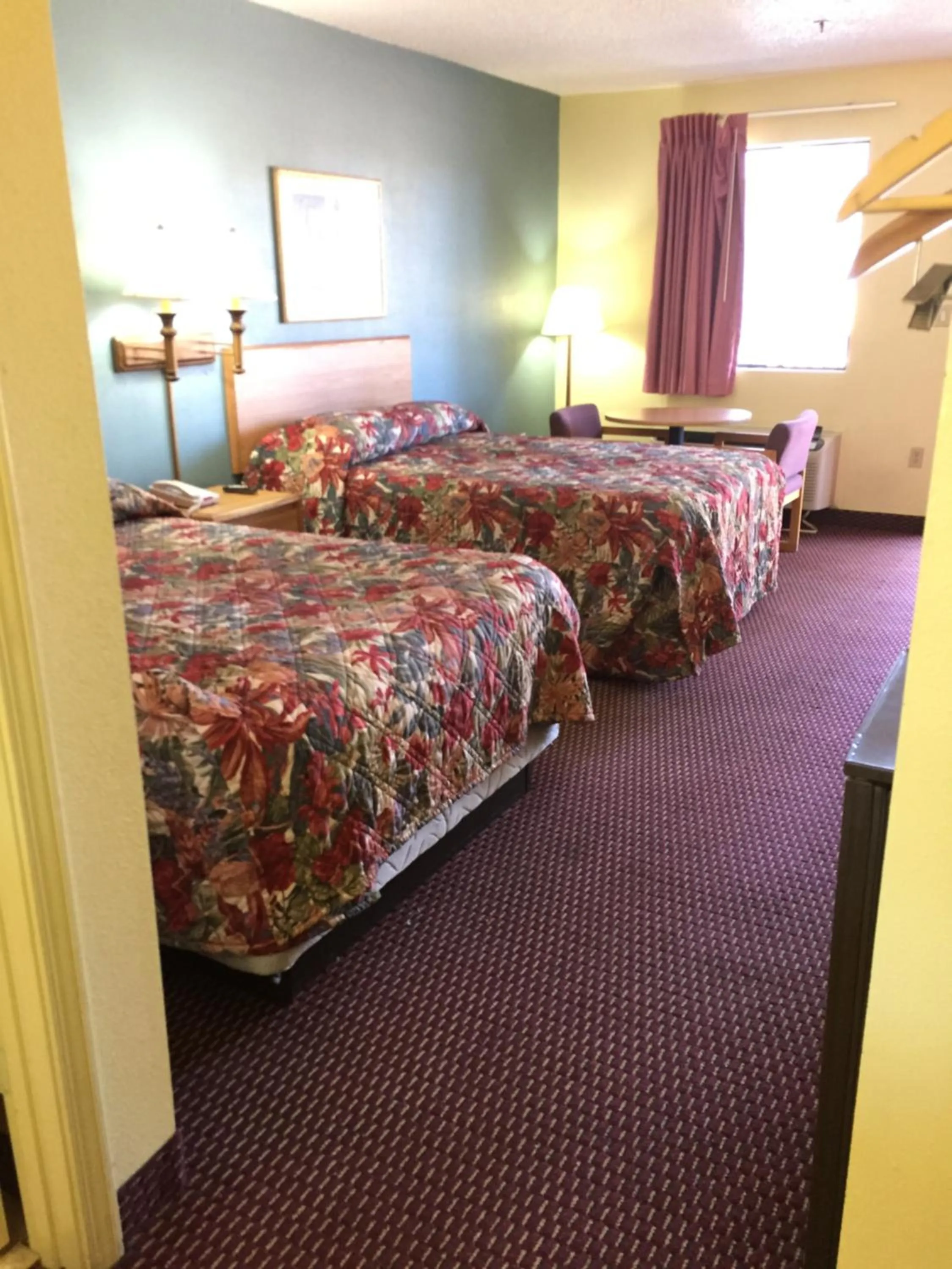 Bedroom, Bed in Relax Inn