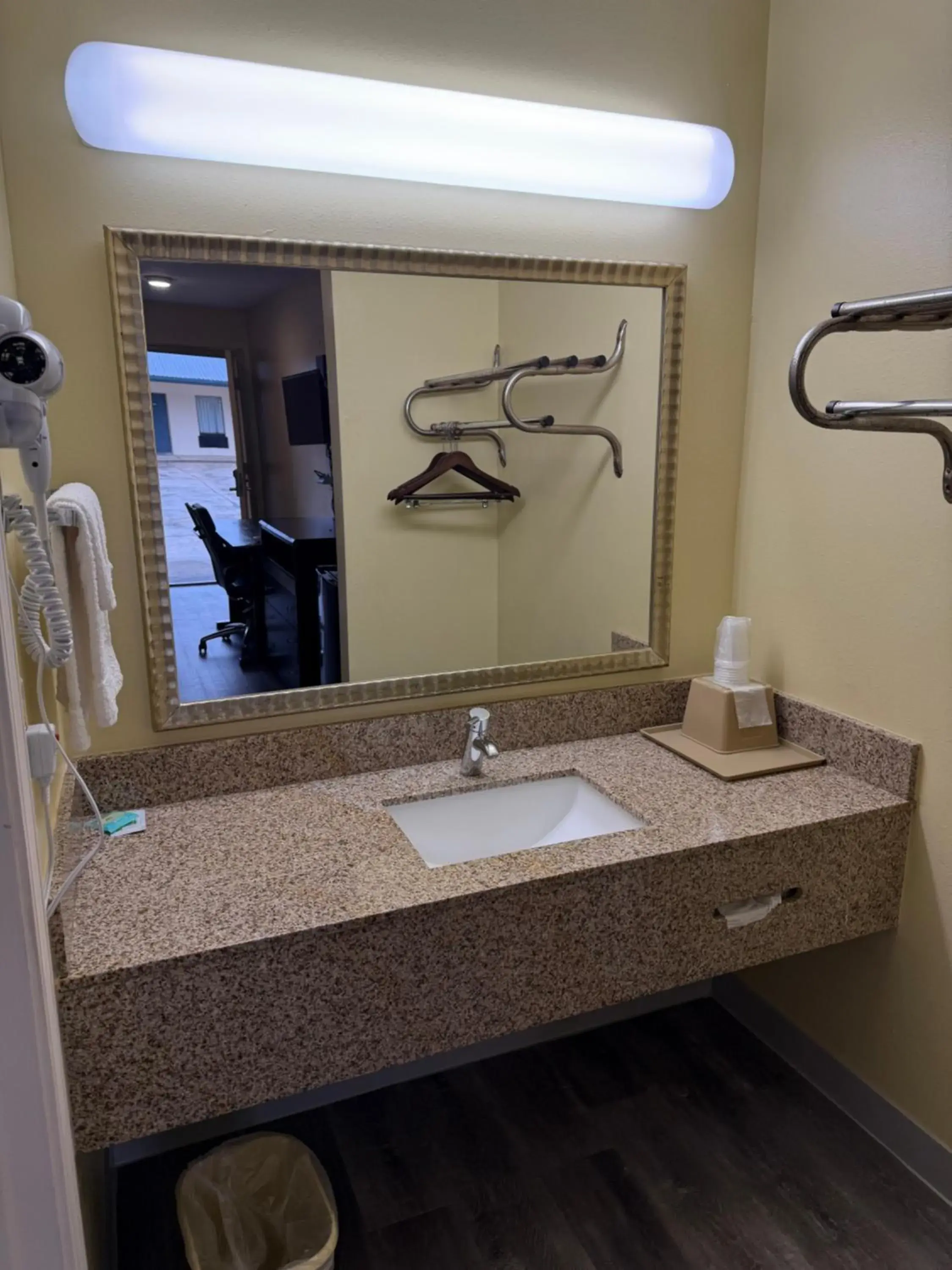 Double Room with Two Double Beds - Non-Smoking in Liberty Inn - Collins Double Room with Two Double Beds - Non-Smoking in Liberty Inn - Collins