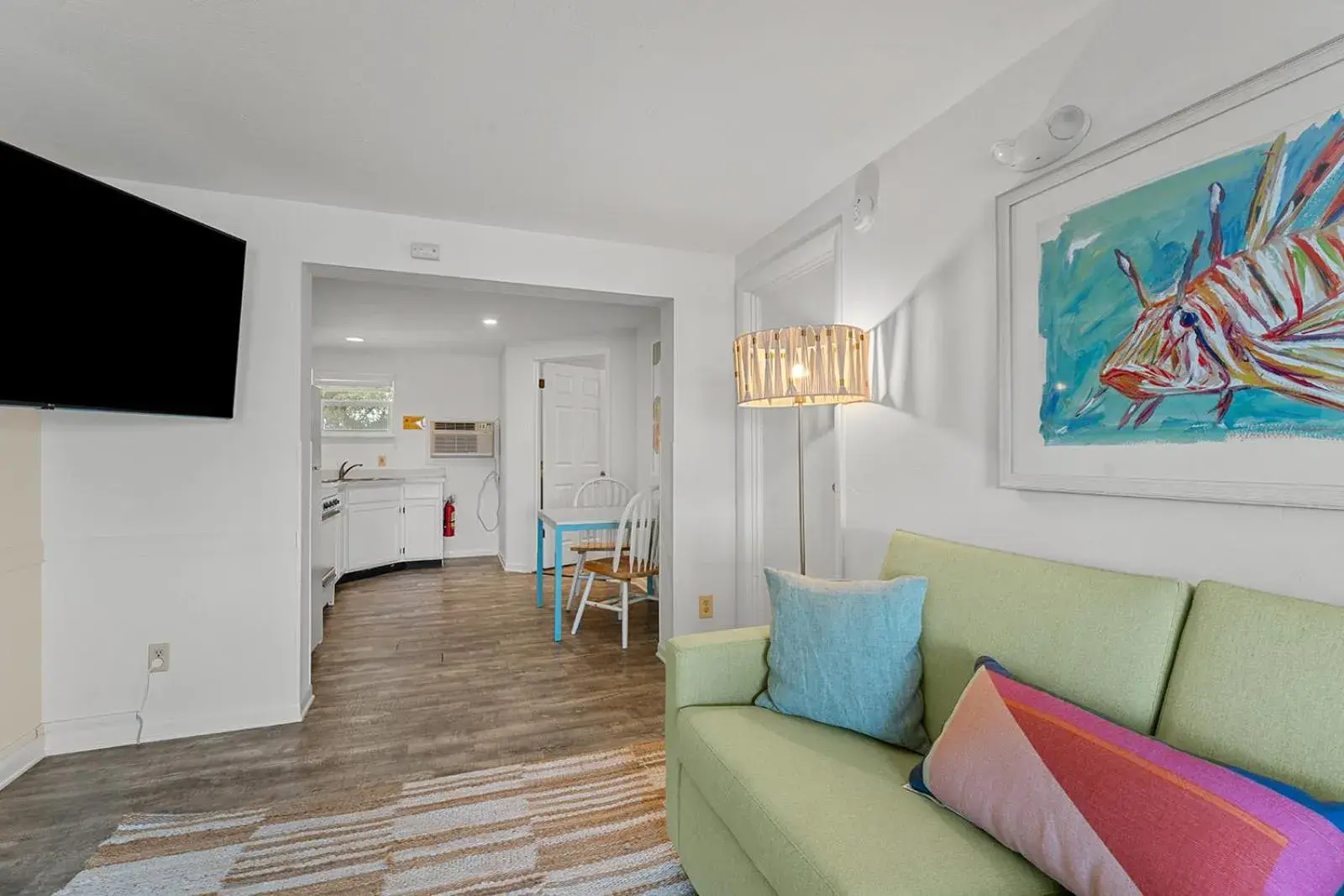 Queen Suite in Parmer's Resort Queen Suite in Parmer's Resort