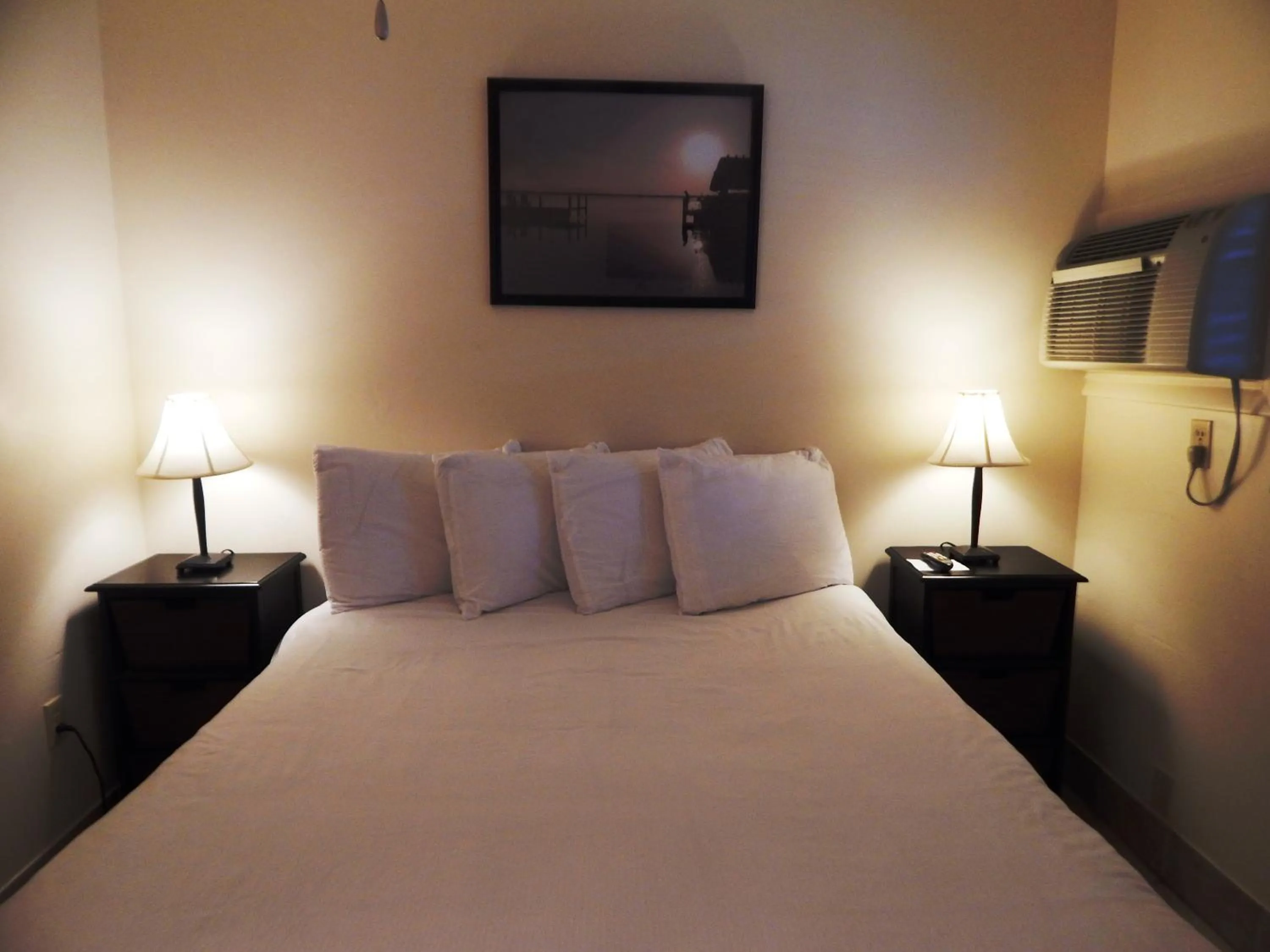 Bedroom, Bed in Parmer's Resort