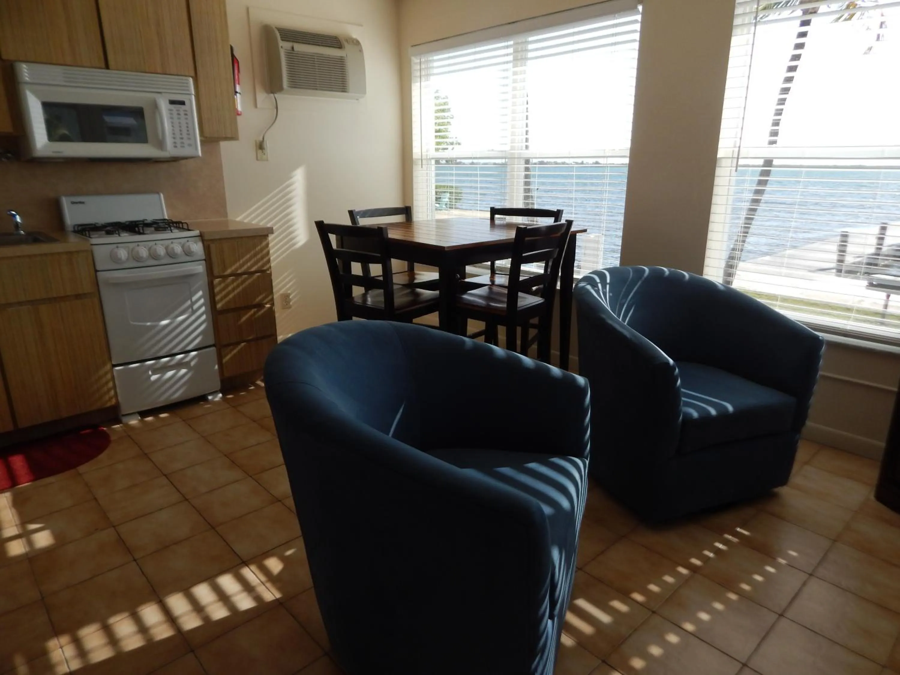 Dining area in Parmer's Resort