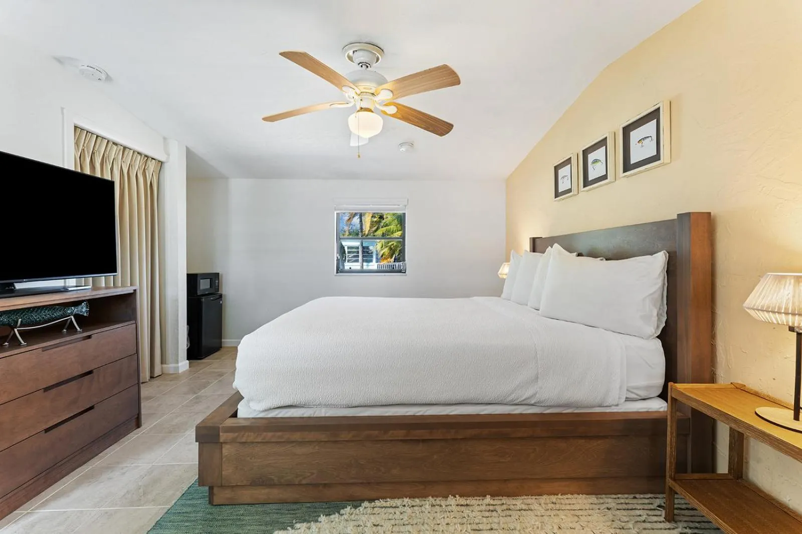 Bed in Parmer's Resort