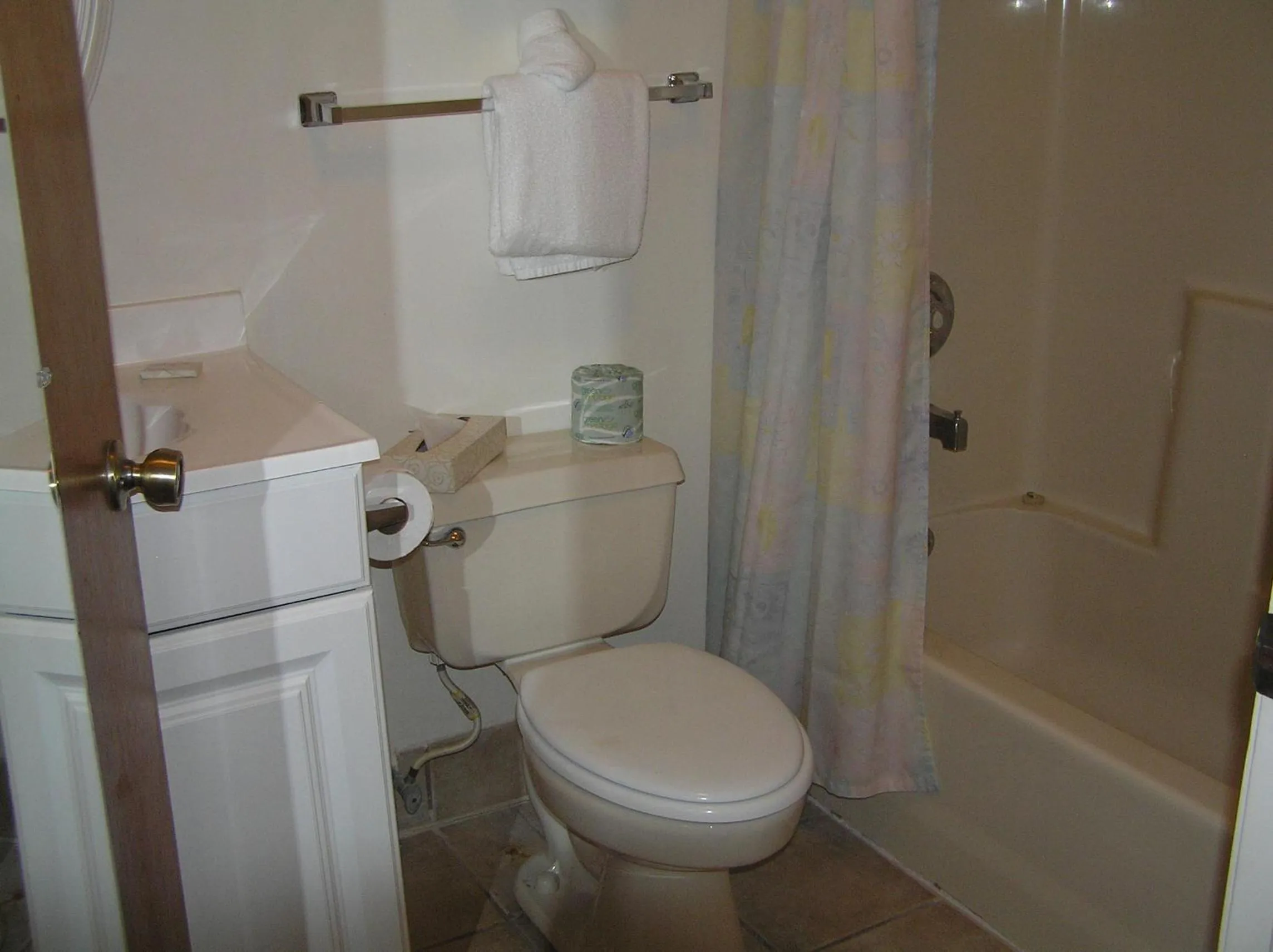 Shower in Parmer's Resort