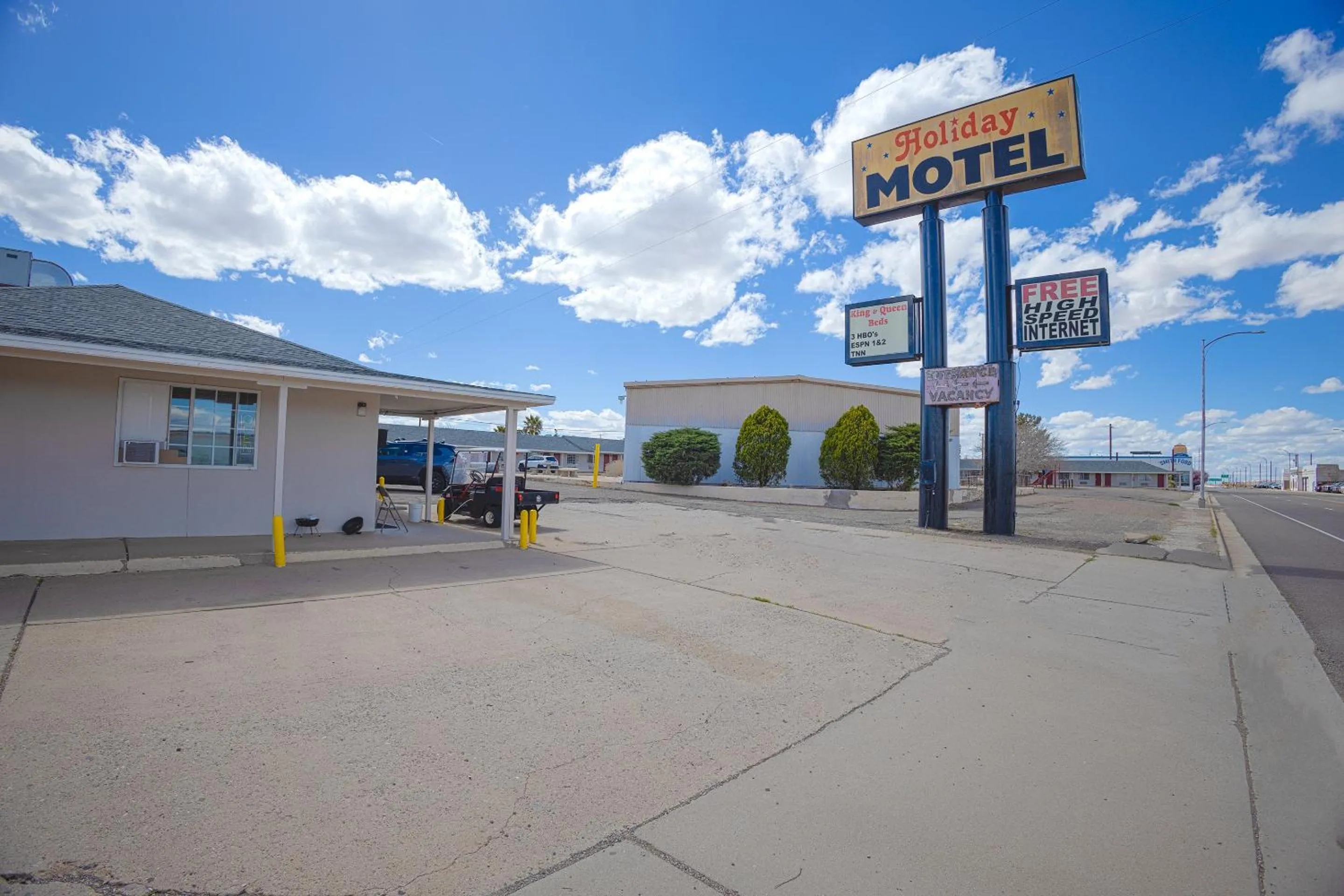 Facade/entrance in Holiday Motel By OYO Lordsburg I-10